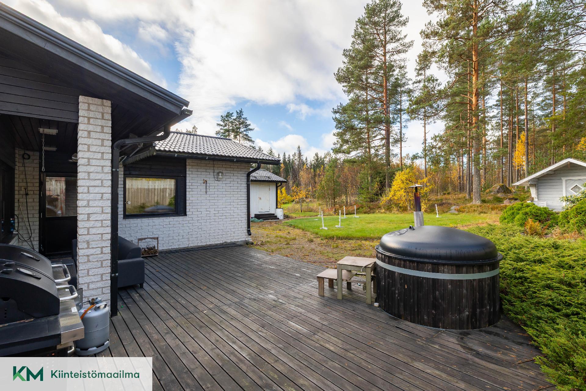 Hirsipolku 17, Kaukola, Kotka