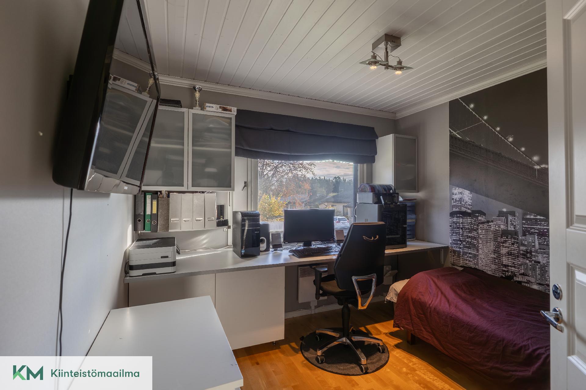 Hirsipolku 17, Kaukola, Kotka