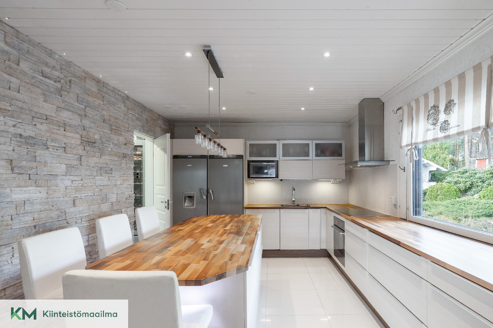 Hirsipolku 17, Kaukola, Kotka