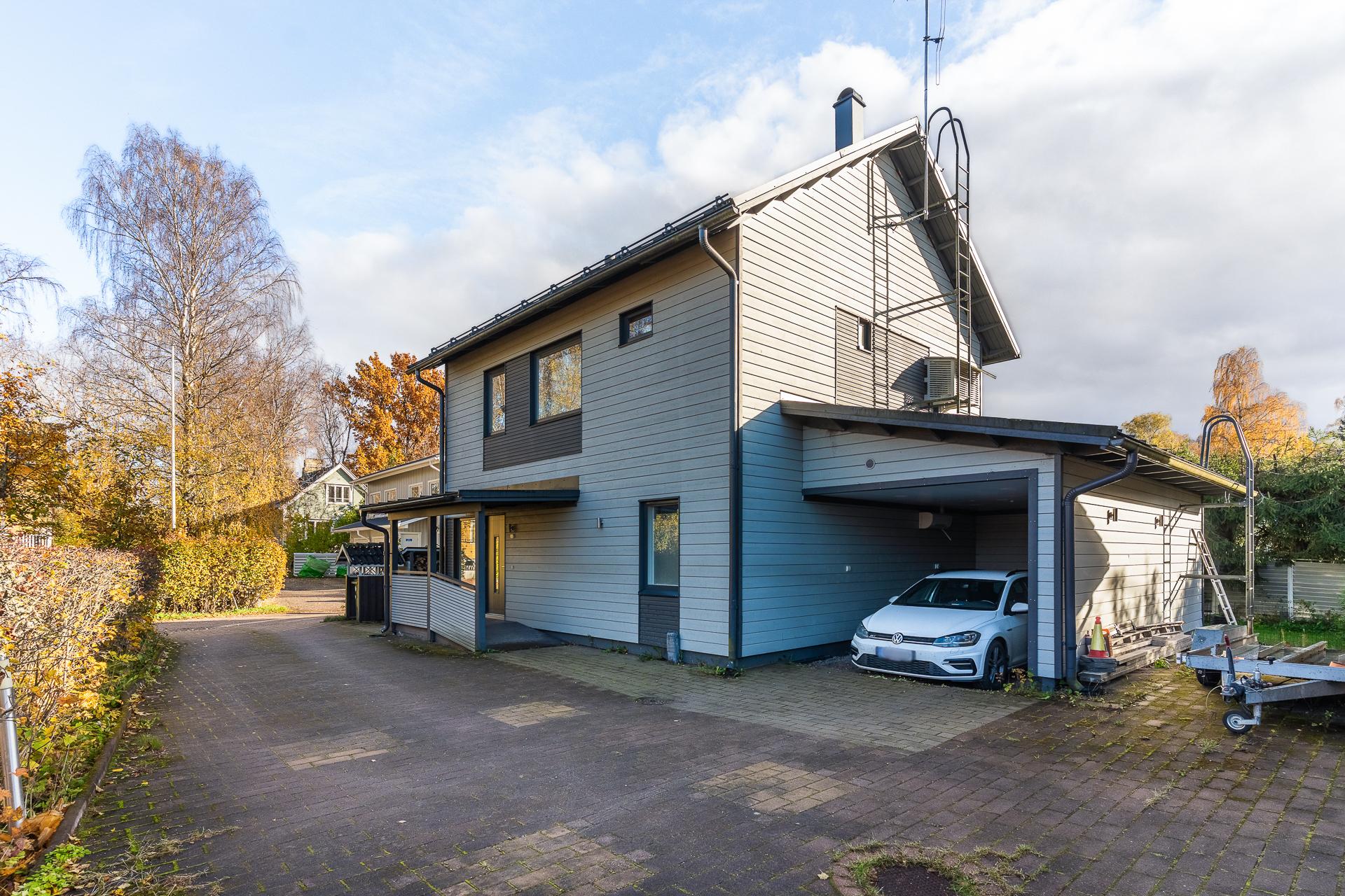 Iivarintie 15, Puistola, Helsinki