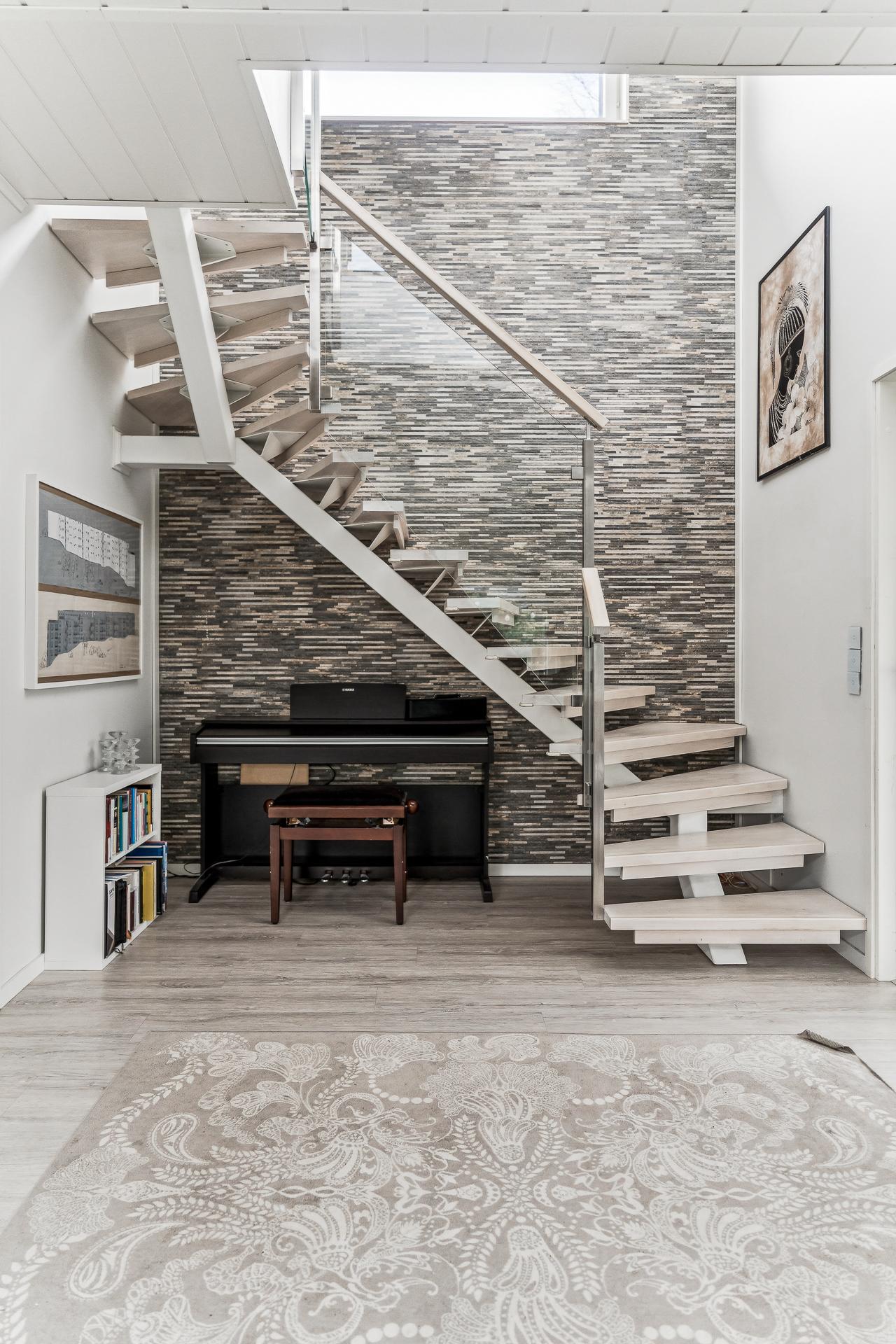 Iivarintie 15, Puistola, Helsinki