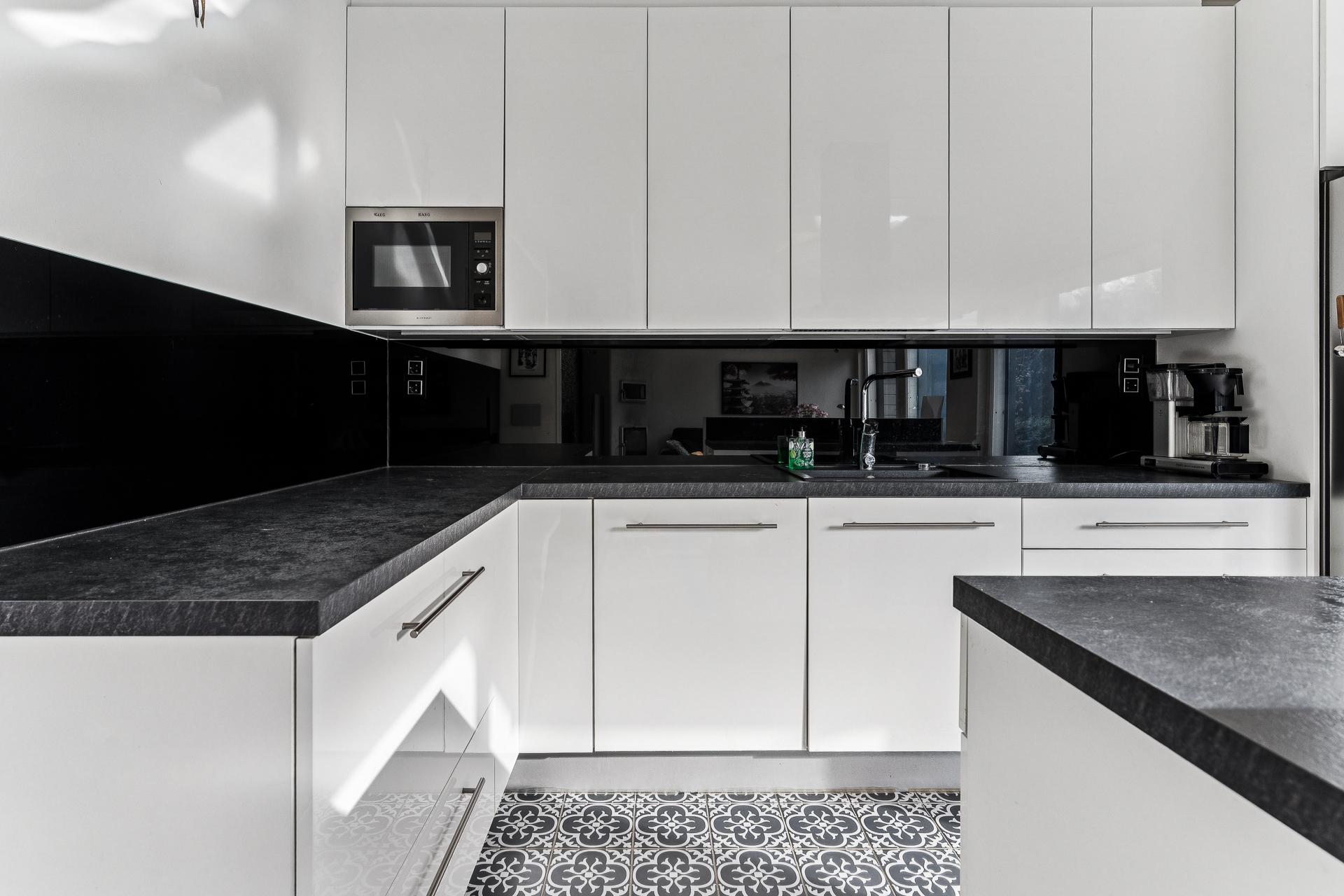 Iivarintie 15, Puistola, Helsinki