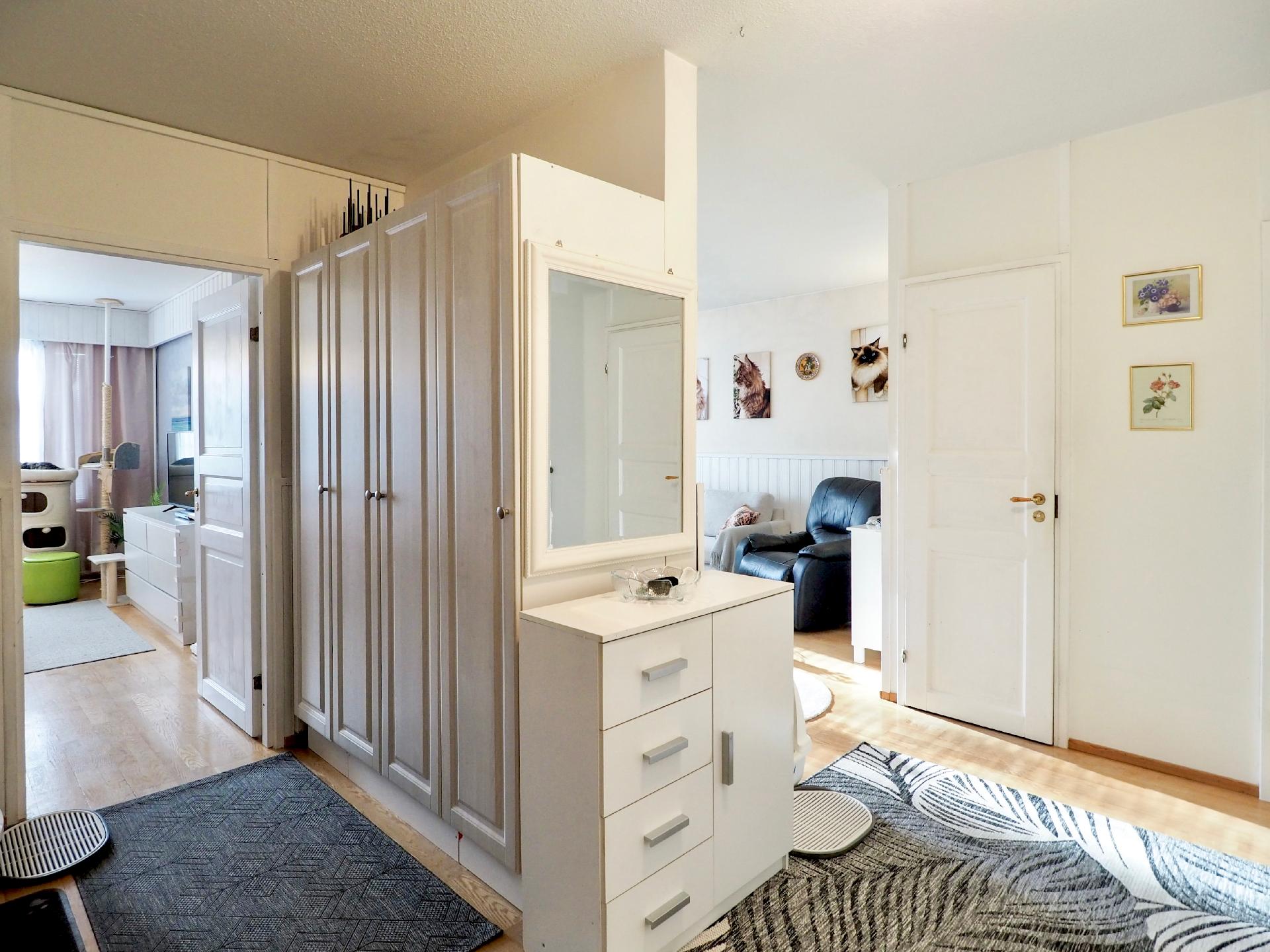 Karhuntie 8, Puistonmäki, Hämeenlinna