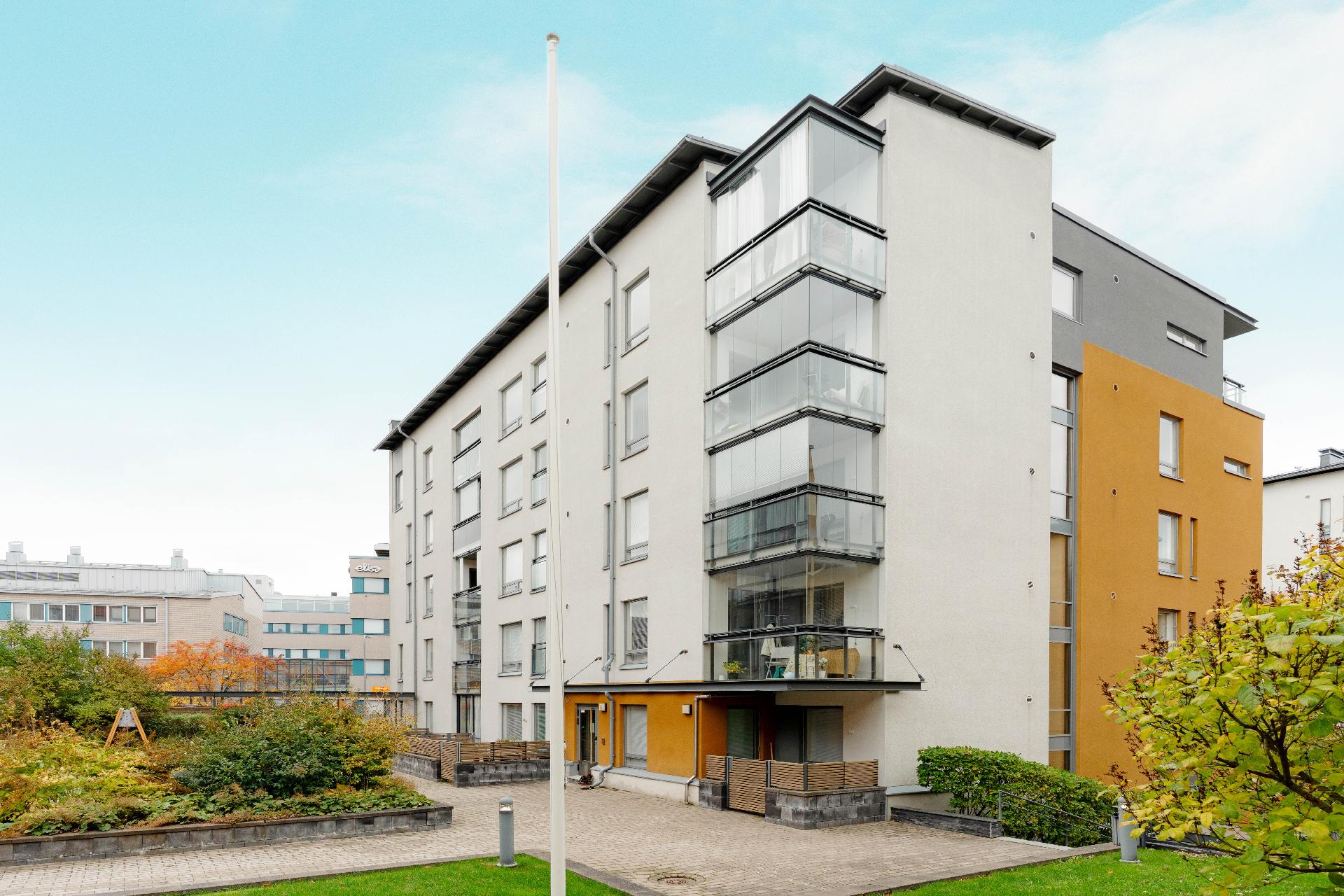 Kutomotie 11, Pitäjänmäki, Helsinki