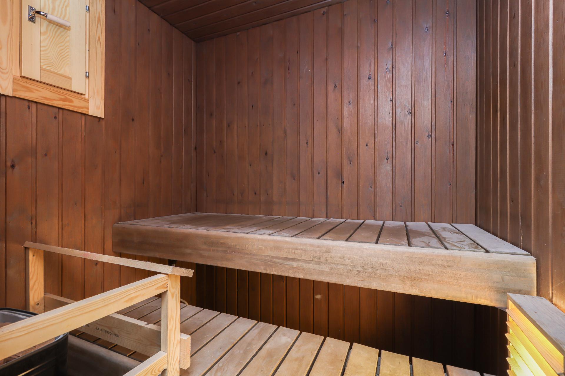 Maamiehentie 4, Puistola, Helsinki