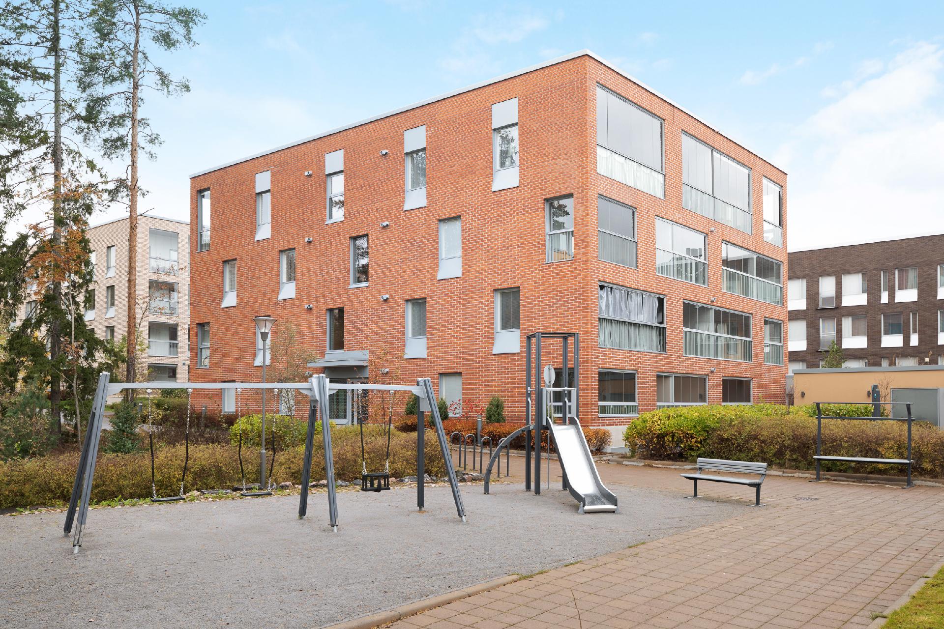 Maisemamaalauksenkatu 4, Kuninkaantammi, Helsinki