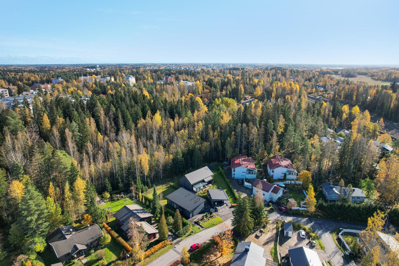 Valajankatu 7, Vasarapuisto, Järvenpää