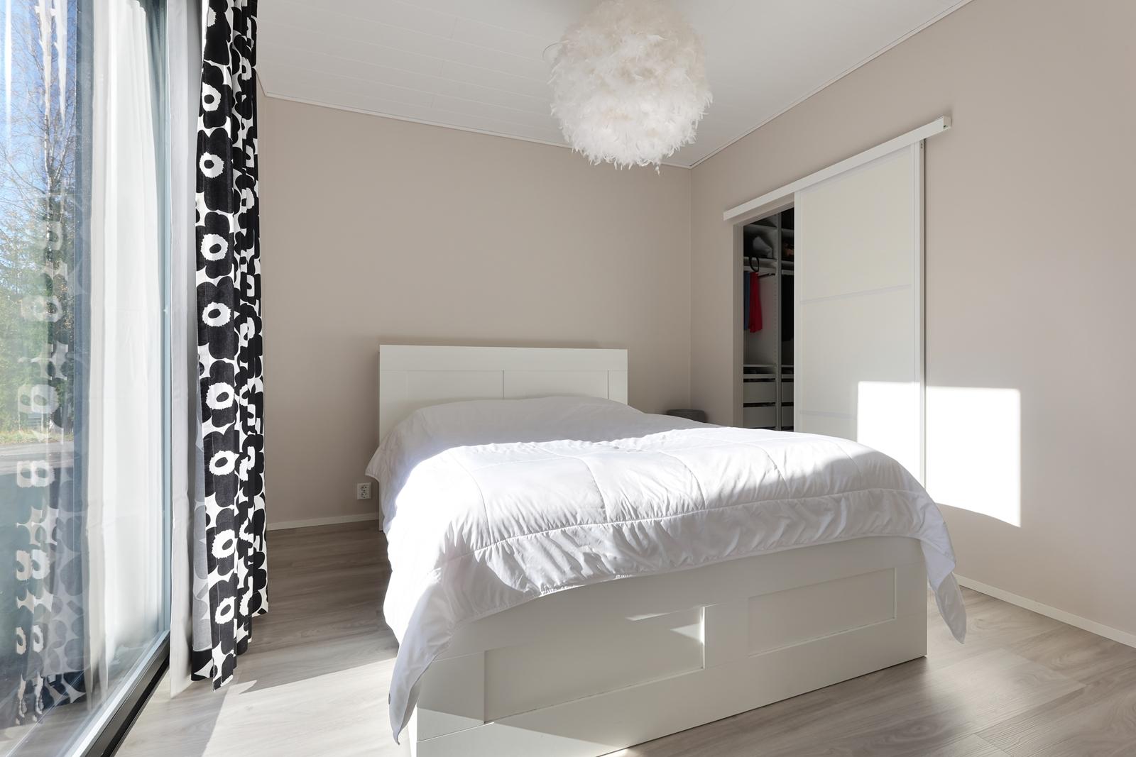 Valajankatu 7, Vasarapuisto, Järvenpää