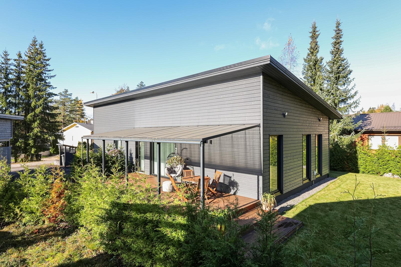 Valajankatu 7, Vasarapuisto, Järvenpää