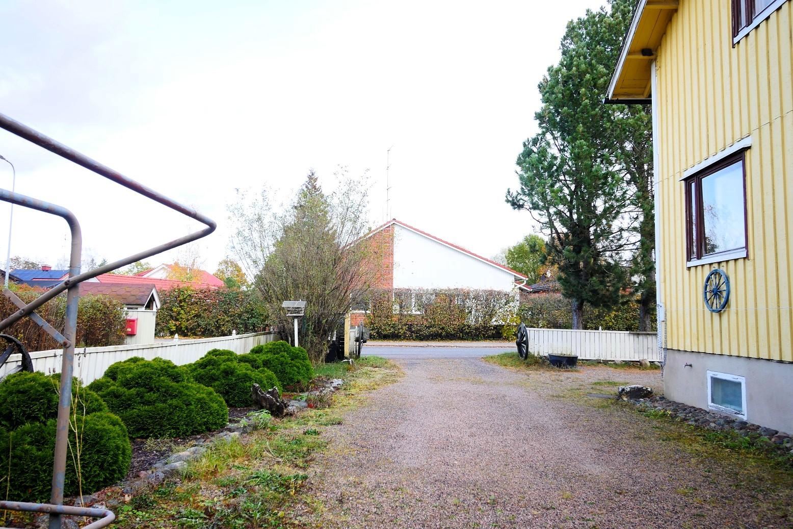 sisääntulo väylä