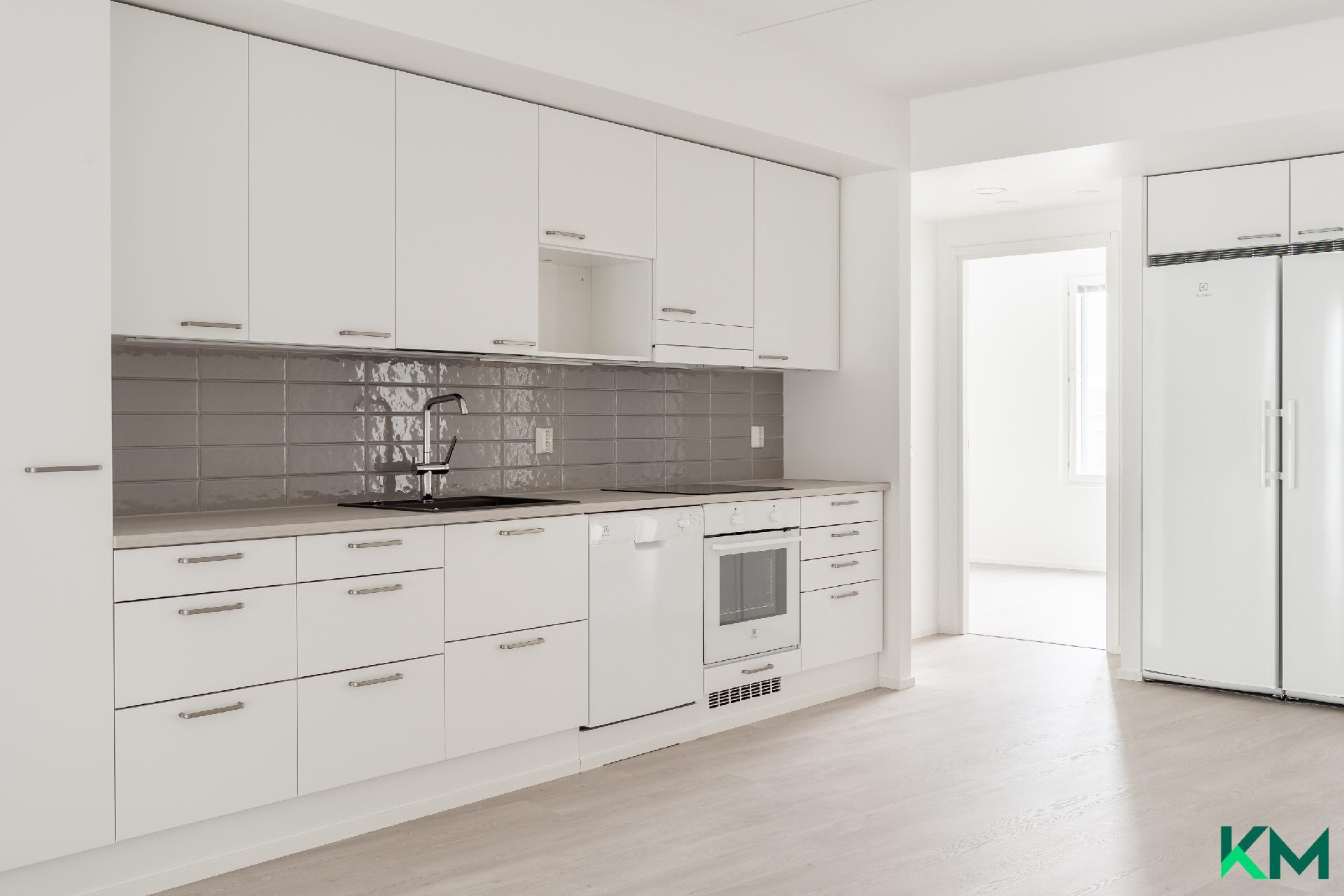 Keittiössä hyvin säilytystilaa