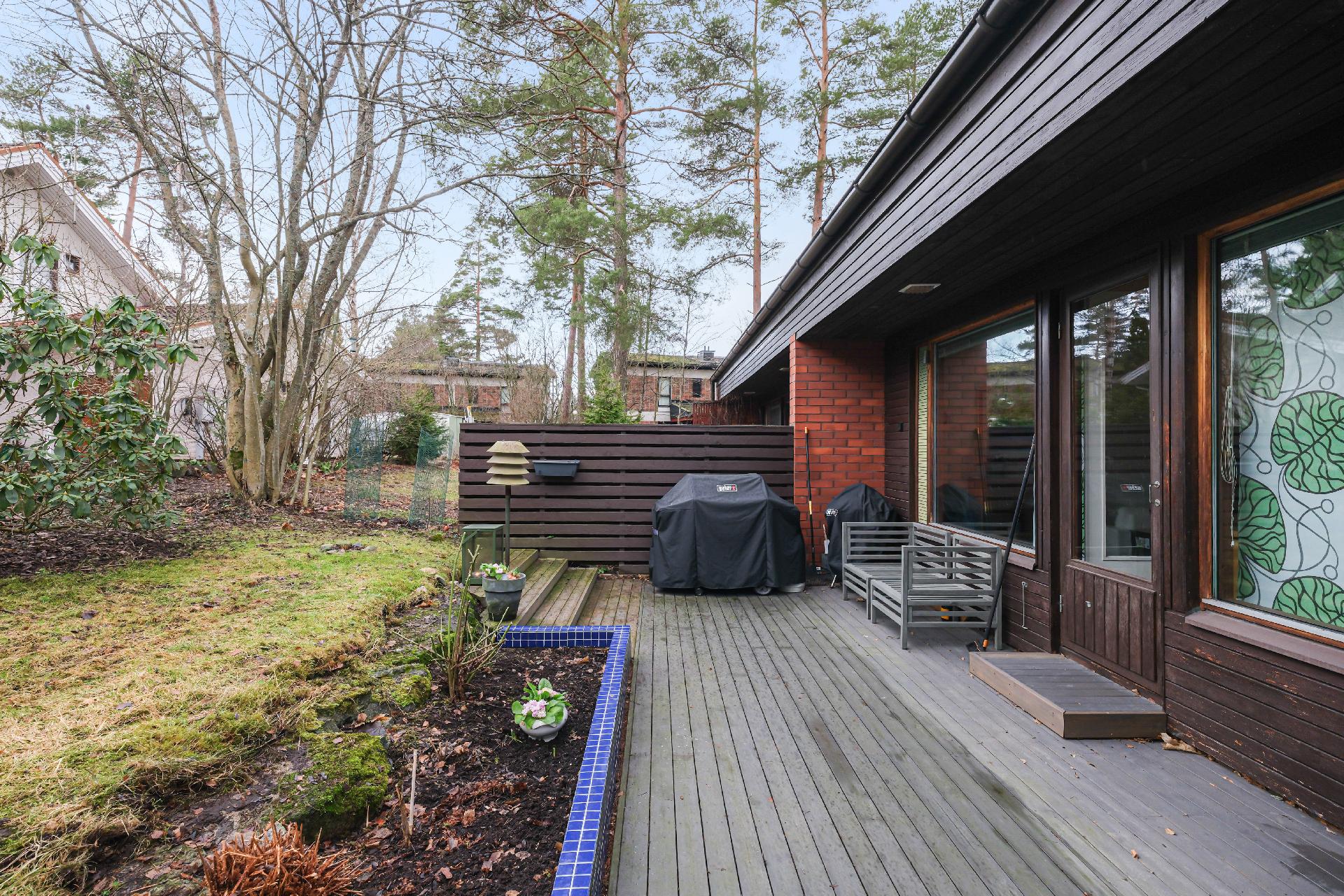 Lauri Mikonpojan tie 19, Laajasalo, Helsinki