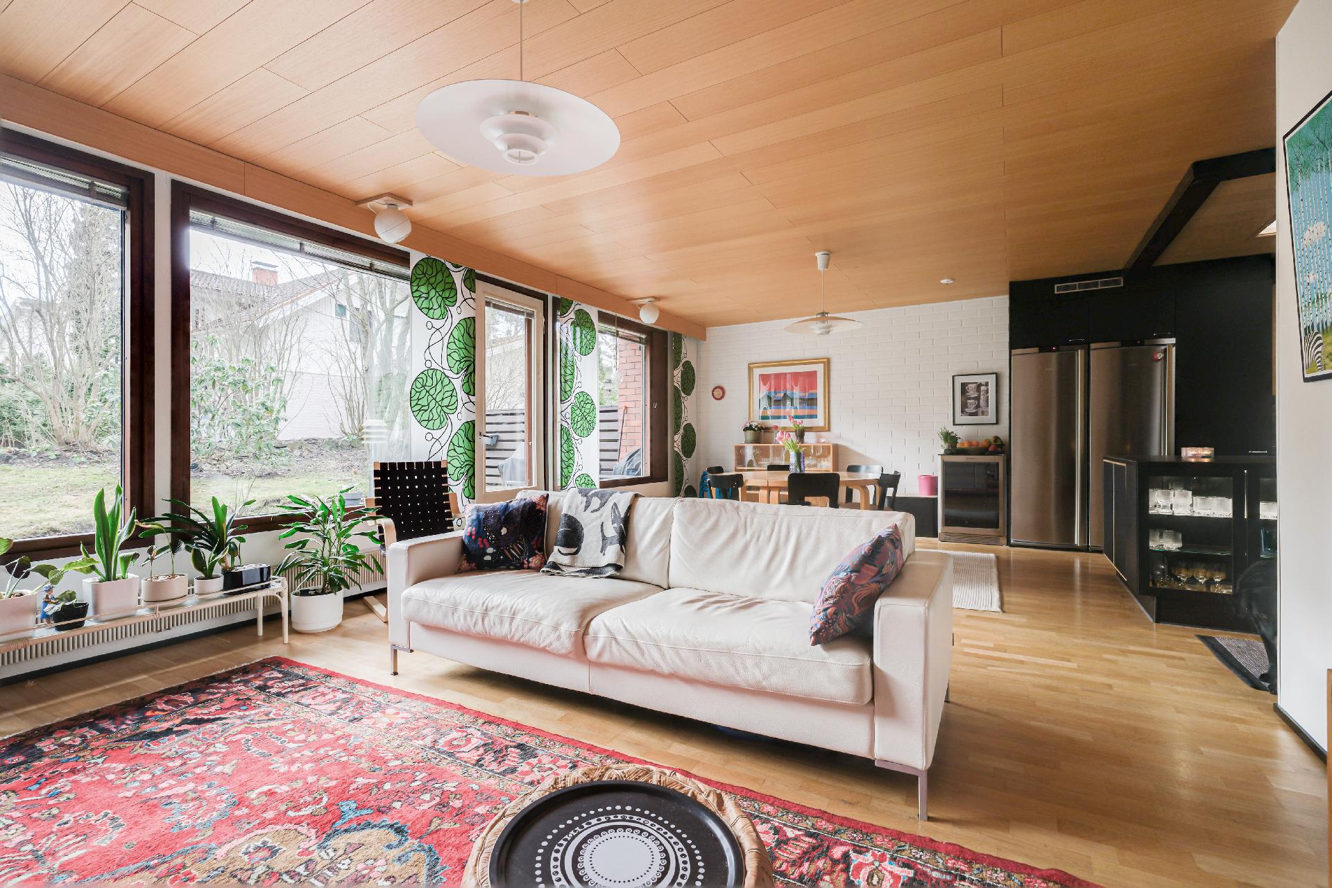 Lauri Mikonpojan tie 19, Laajasalo, Helsinki