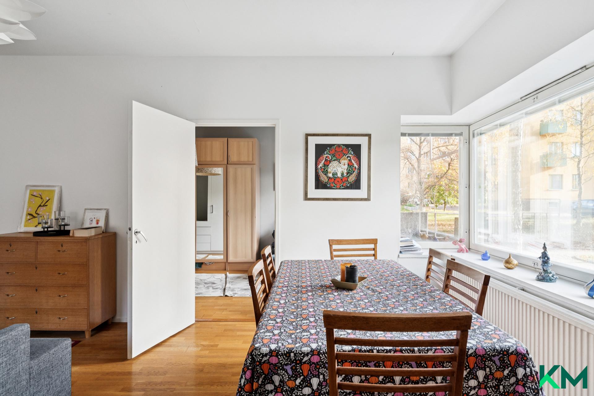 Taivaanvuohentie 12, Lauttasaari, Helsinki