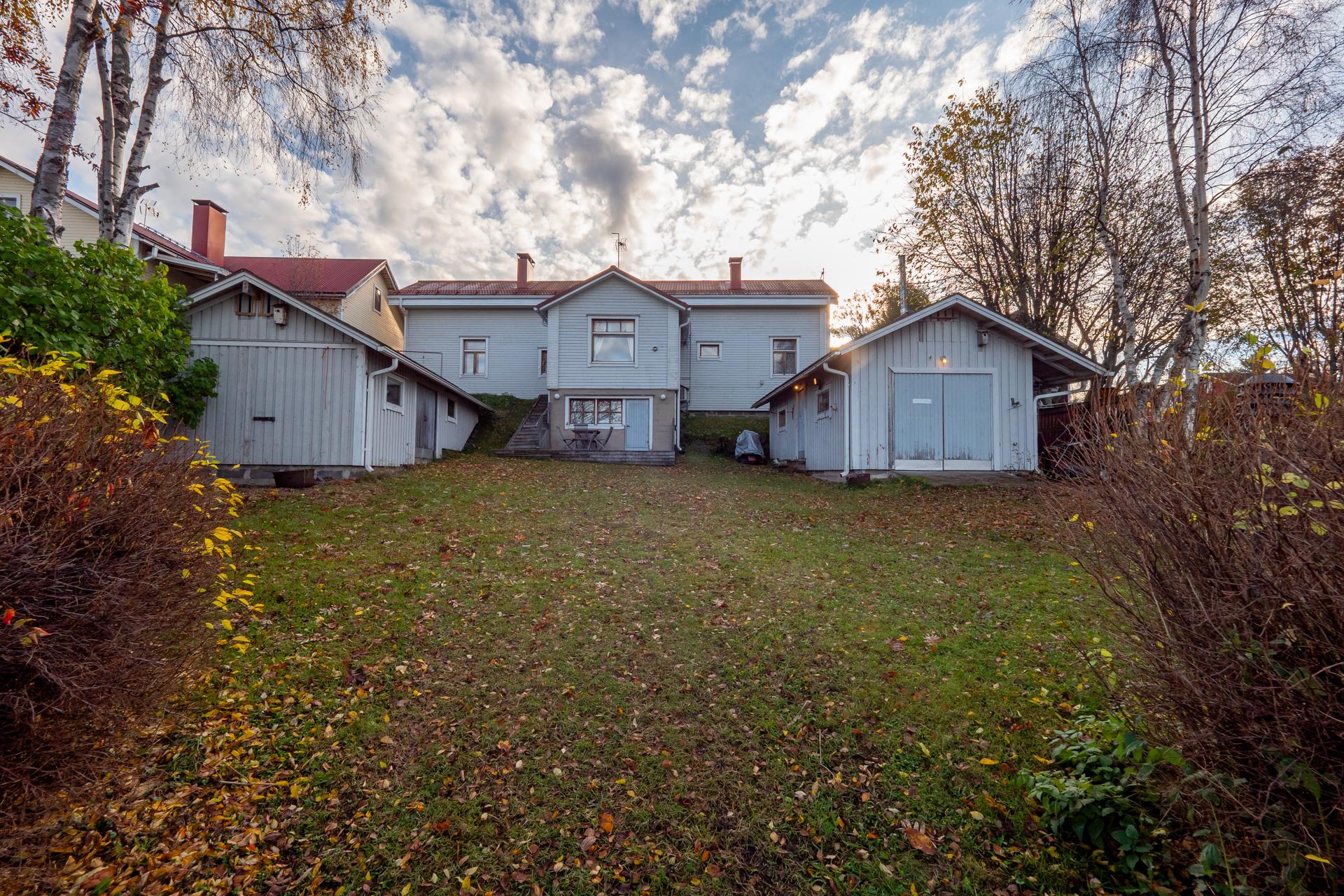 Alakatu 10, Hamina, Ii