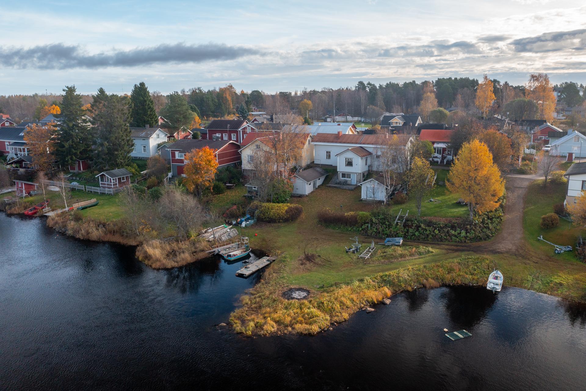 Alakatu 10, Hamina, Ii