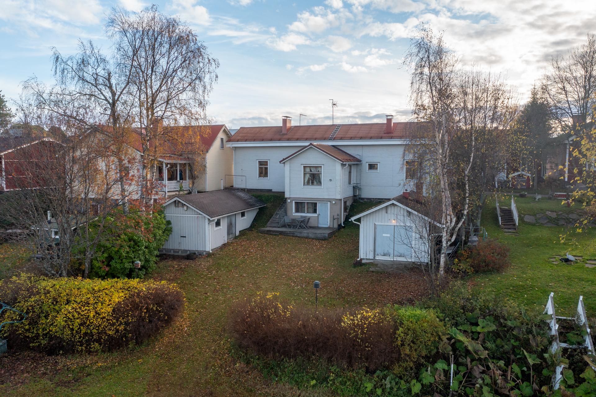 Alakatu 10, Hamina, Ii