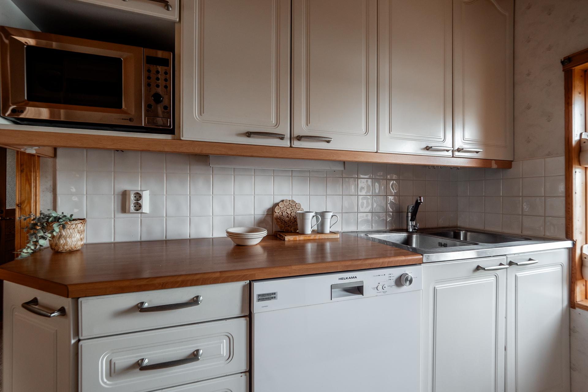 Alakatu 10, Hamina, Ii