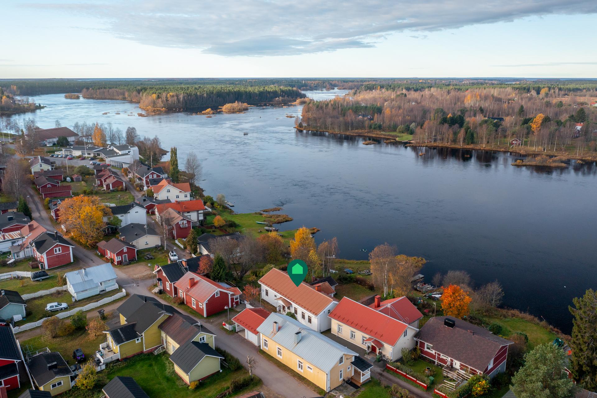 Alakatu 10, Hamina, Ii