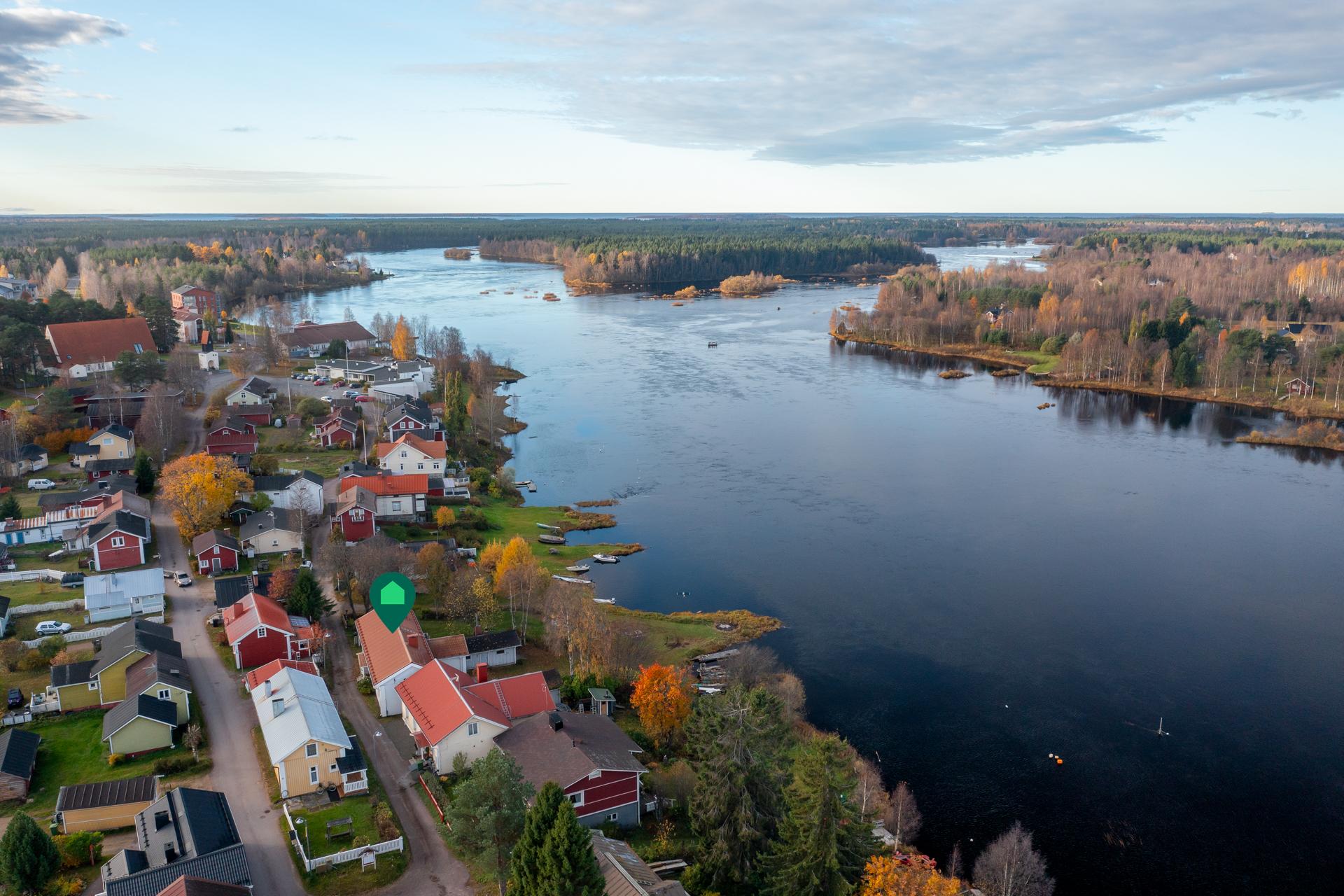 Alakatu 10, Hamina, Ii