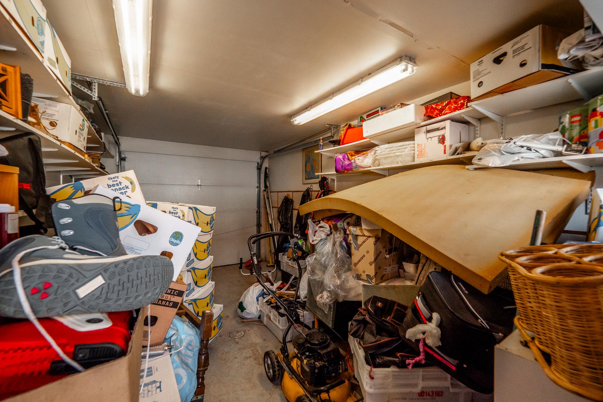 Alakatu 10, Hamina, Ii