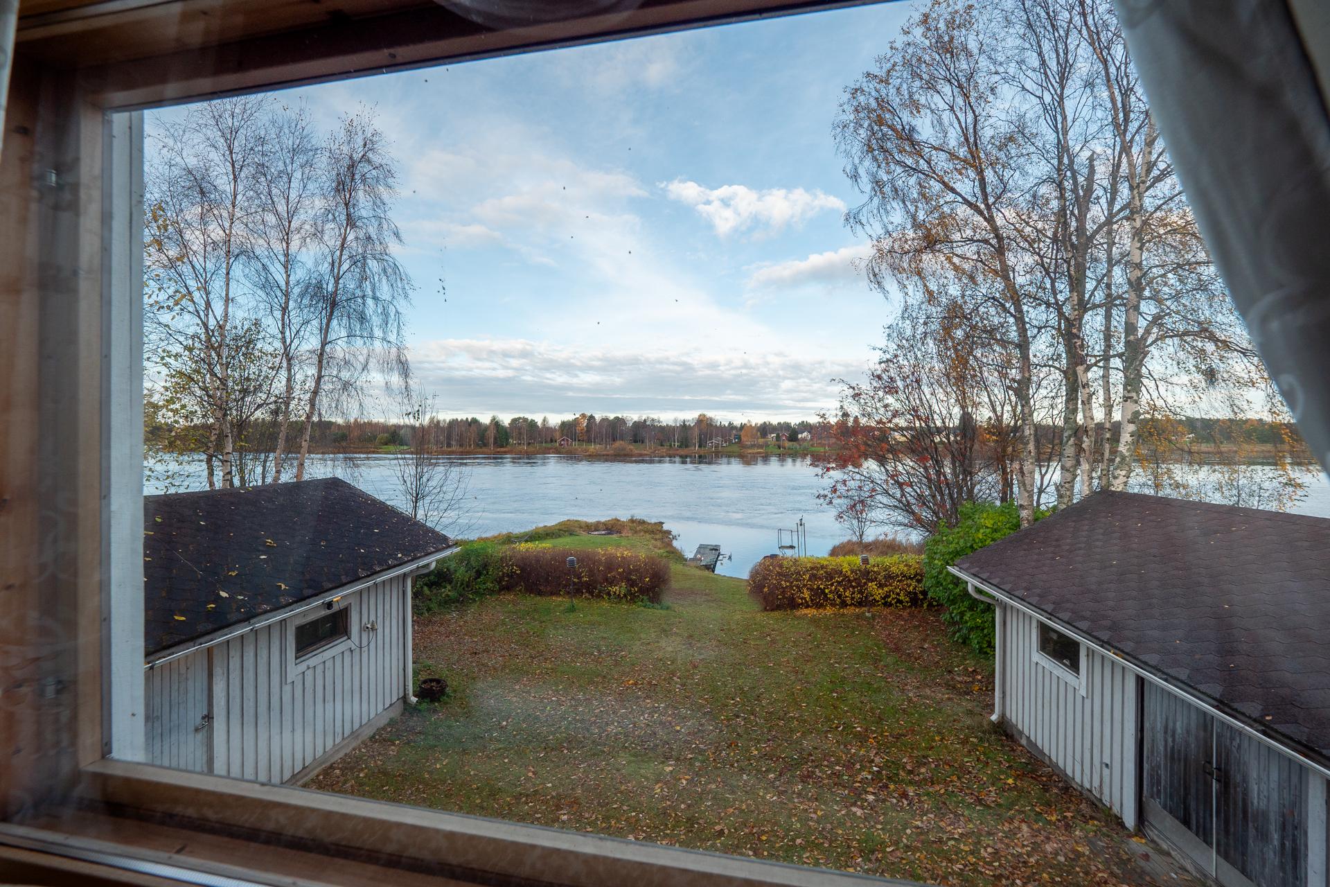 Alakatu 10, Hamina, Ii