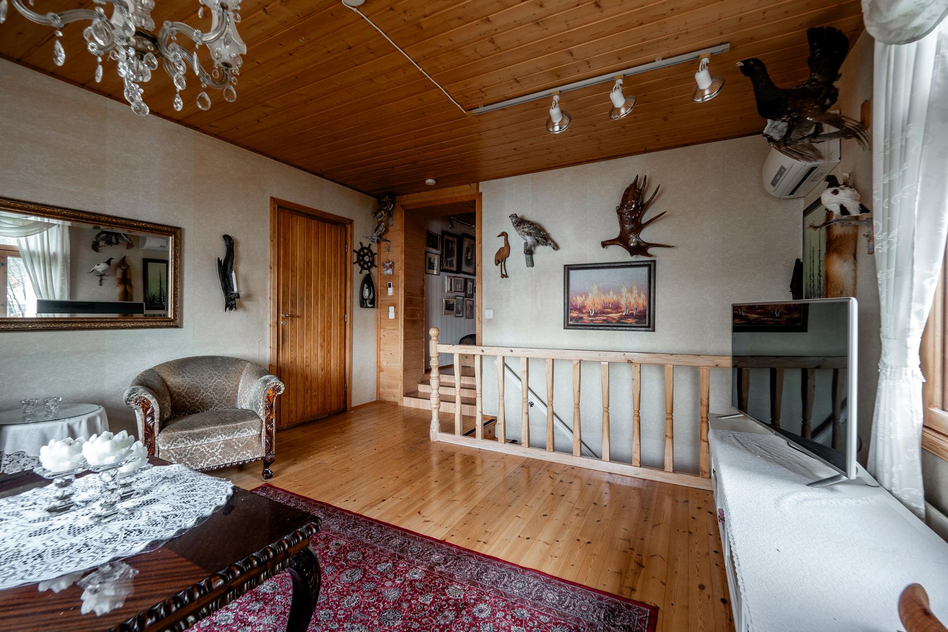 Alakatu 10, Hamina, Ii