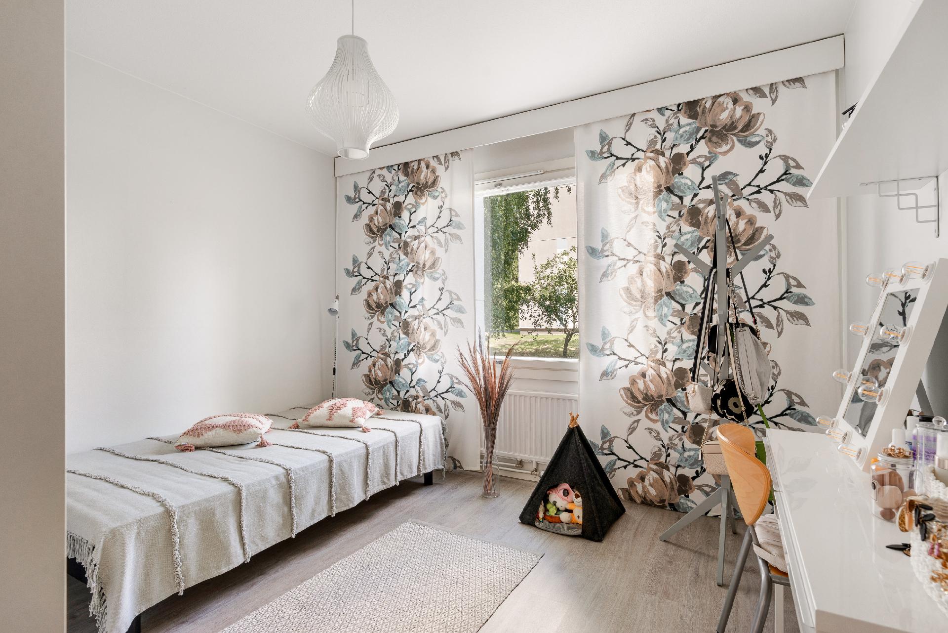 Raappavuorenreuna 8, Martinlaakso, Vantaa