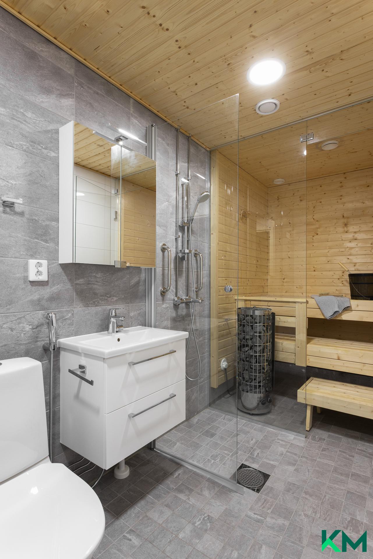 Asumismukavuutta lisää oma kylpyhuone/saunaosasto 