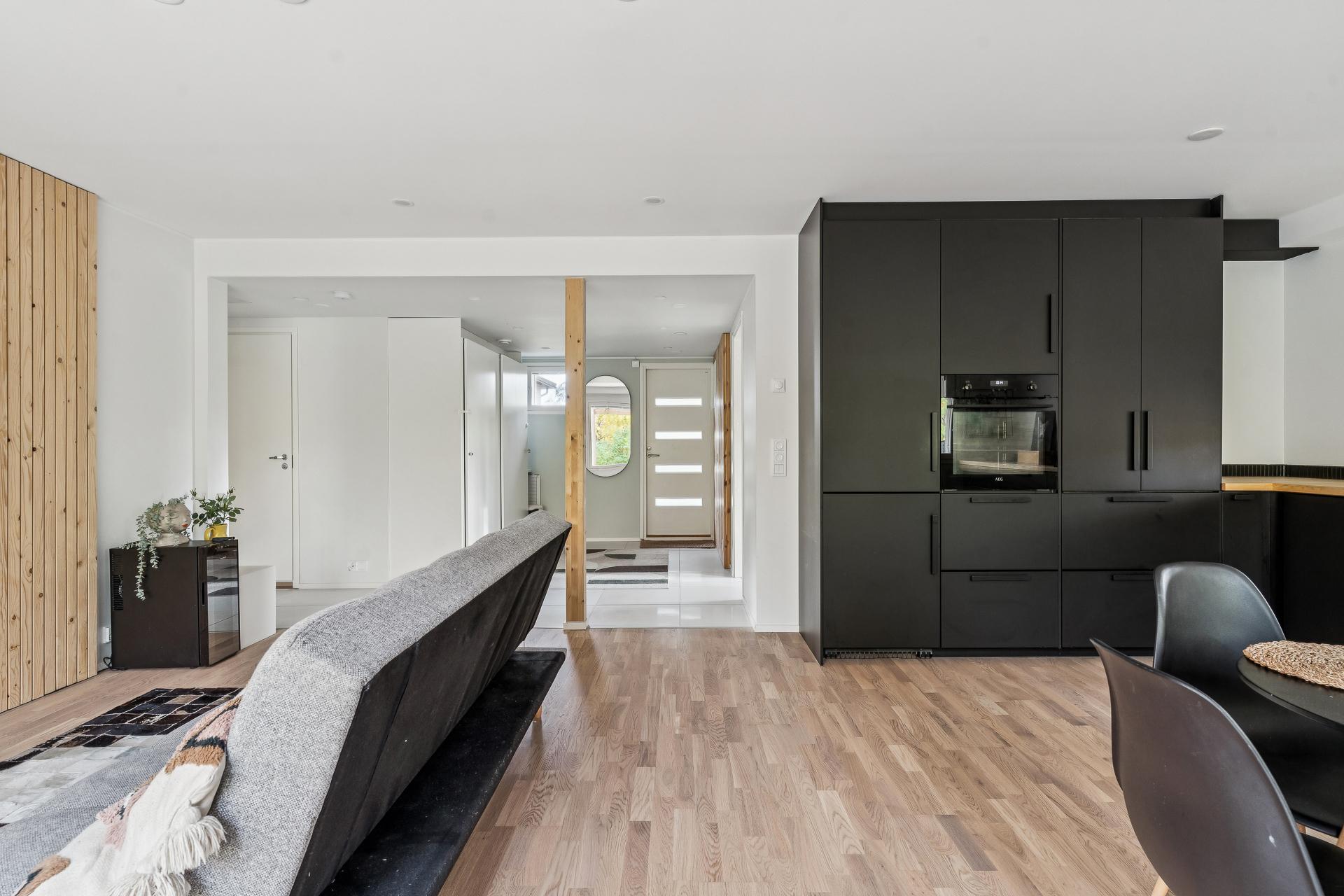 Vartiokyläntie 39, Vartioharju, Helsinki