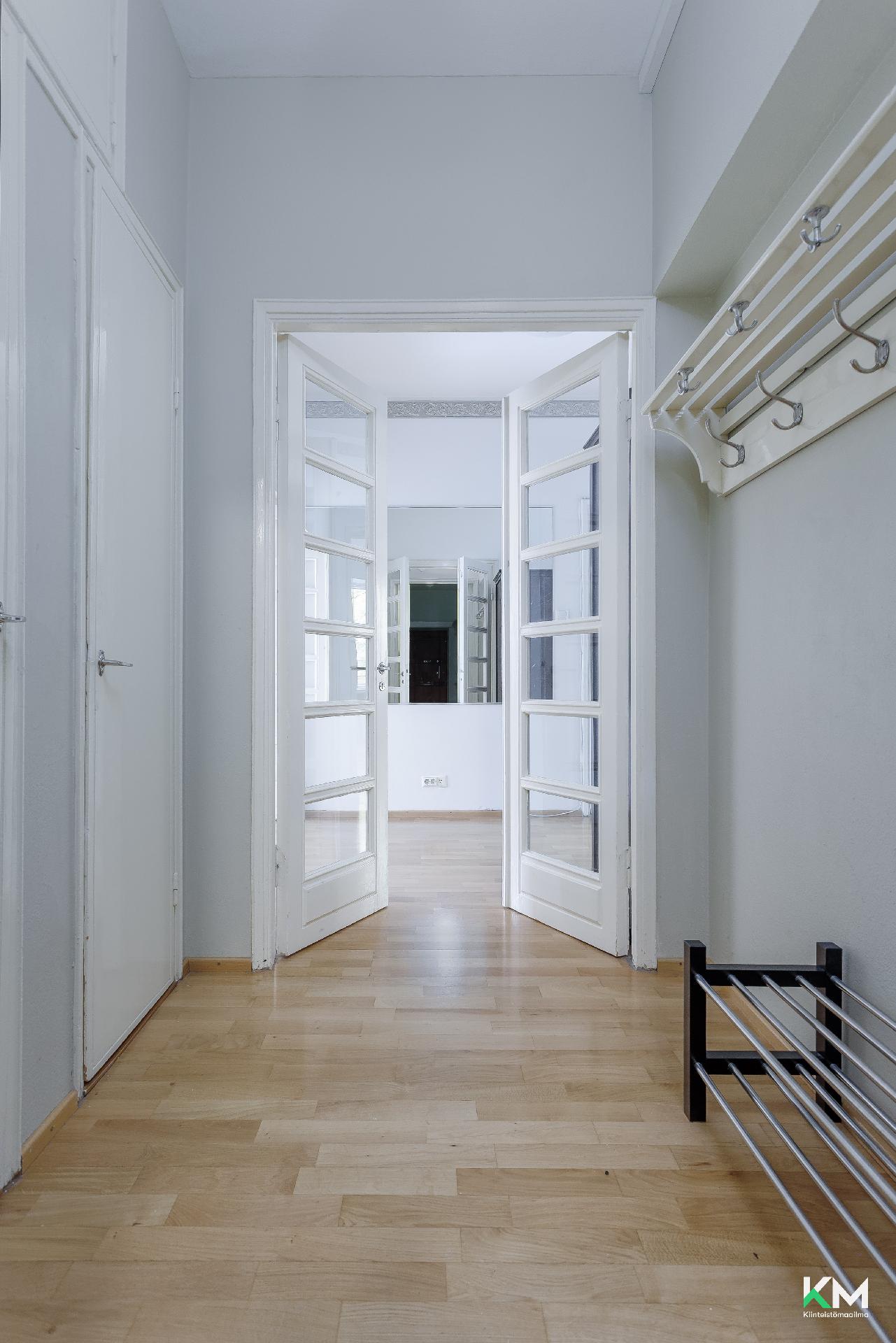 Messeniuksenkatu 3, Taka-Töölö, Helsinki