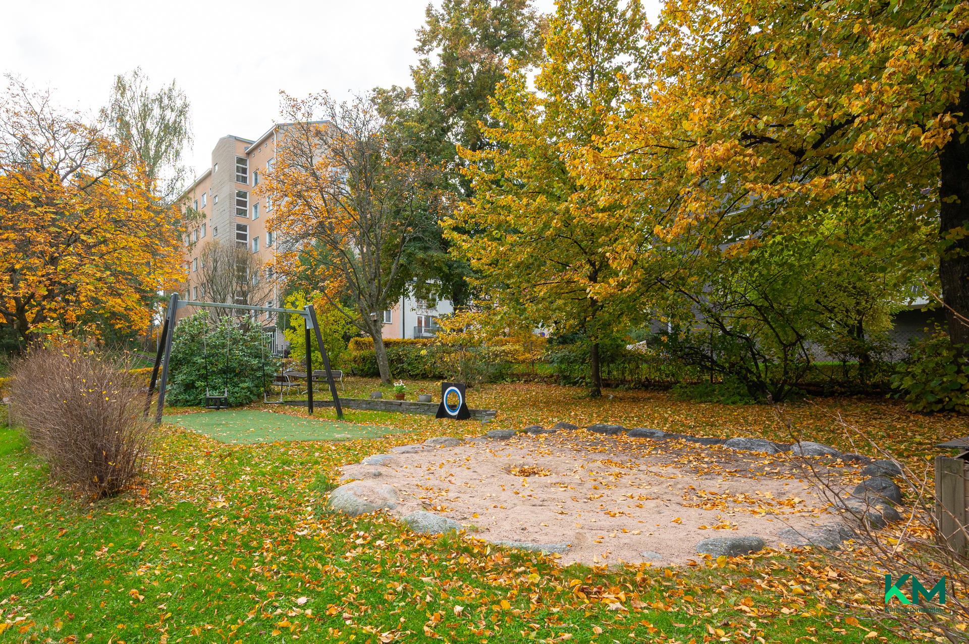 Huopalahdentie 14, Munkkiniemi, Helsinki