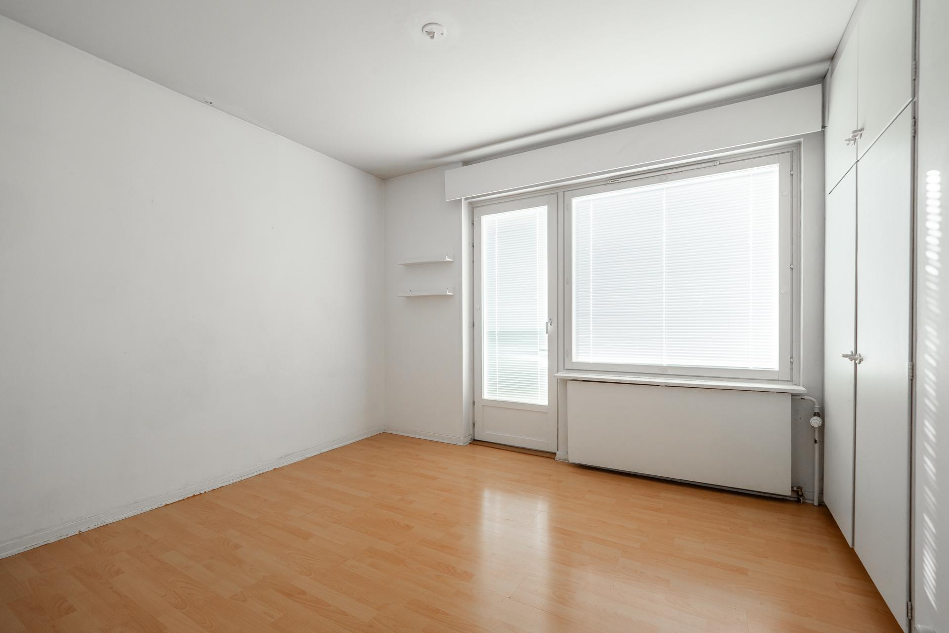 Merikoskenkatu 11, Tuira, Oulu