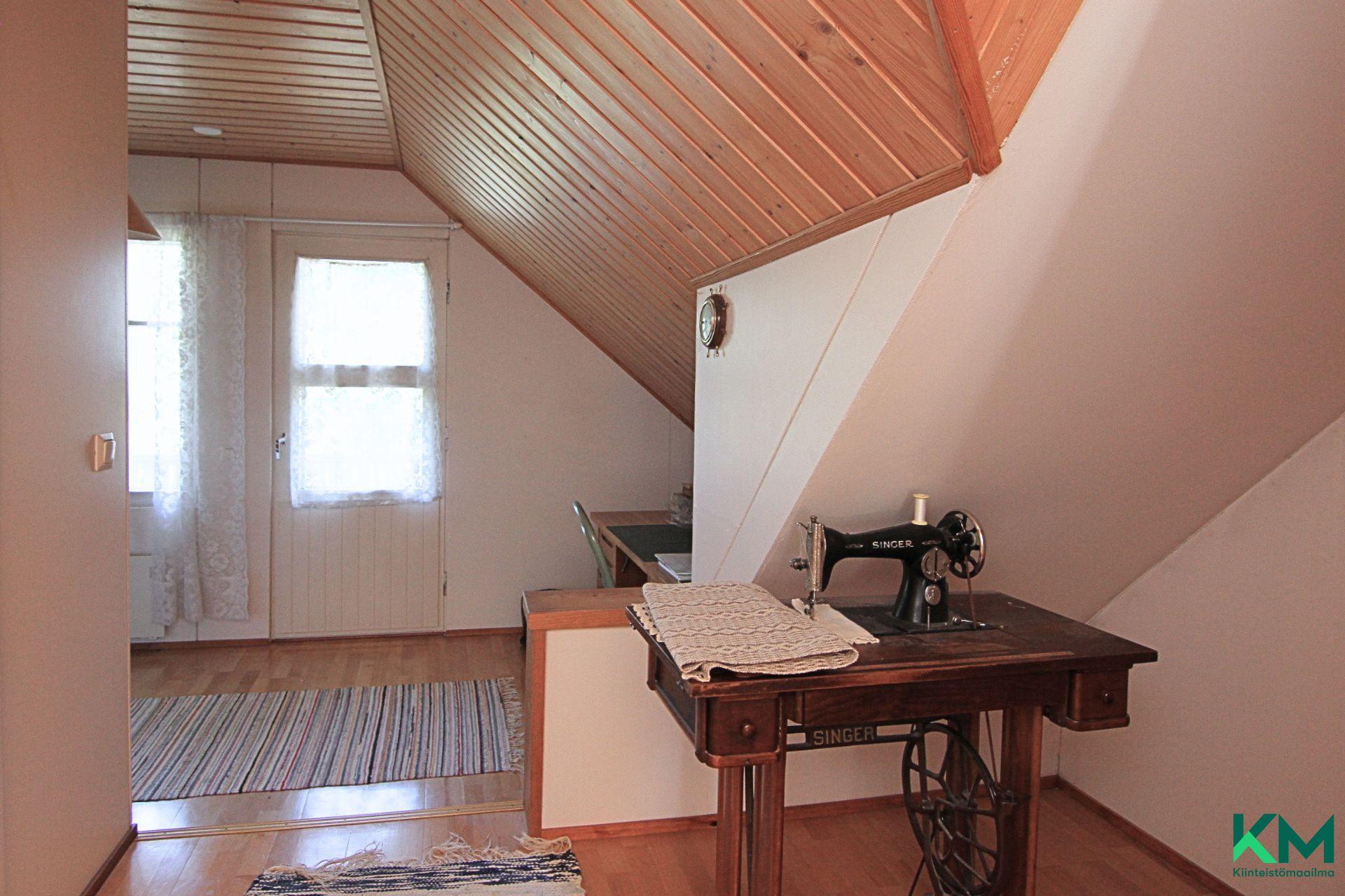 Leppästentie 4, Rovastinkangas, Orivesi