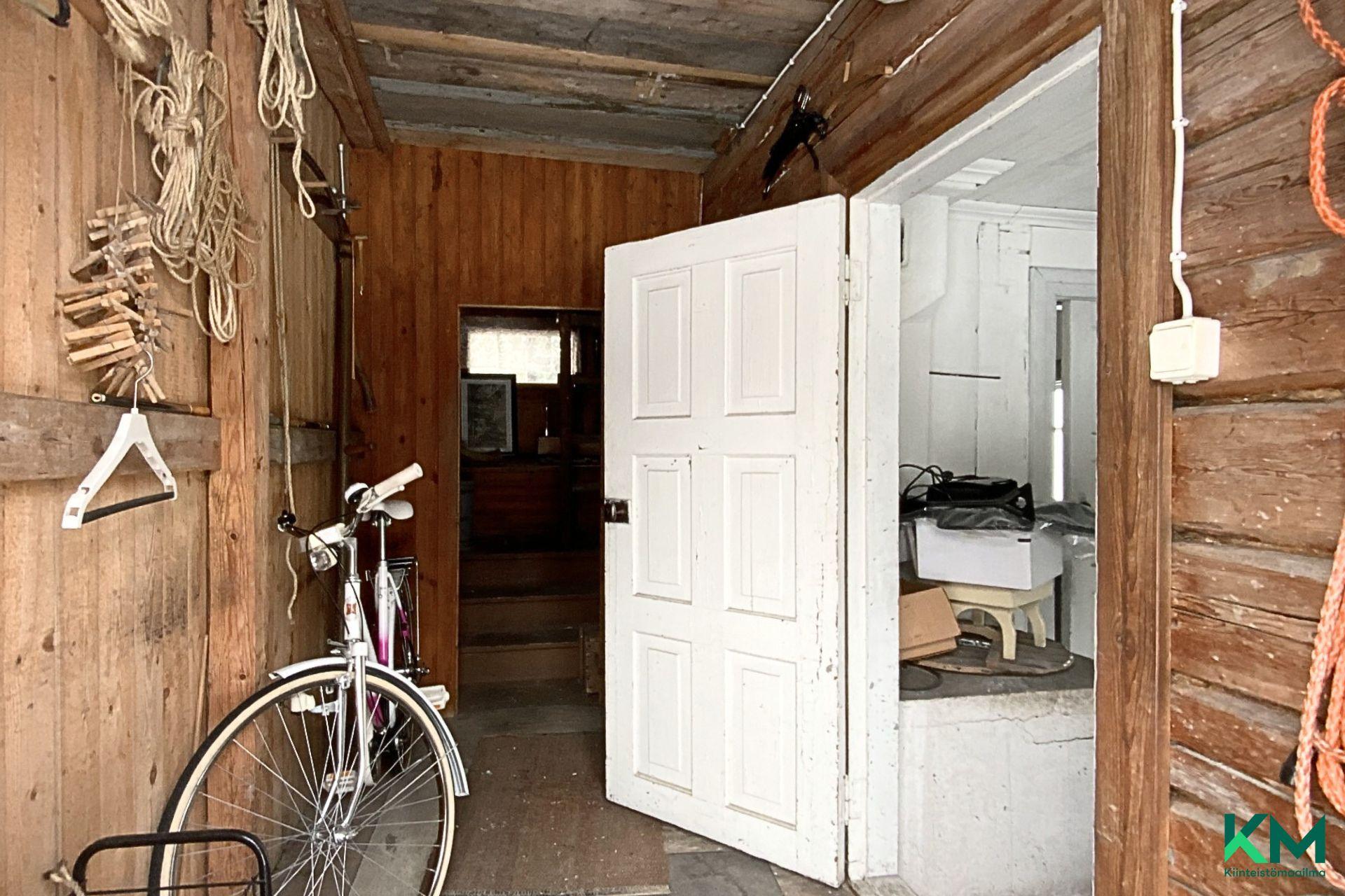 Leppästentie 4, Rovastinkangas, Orivesi