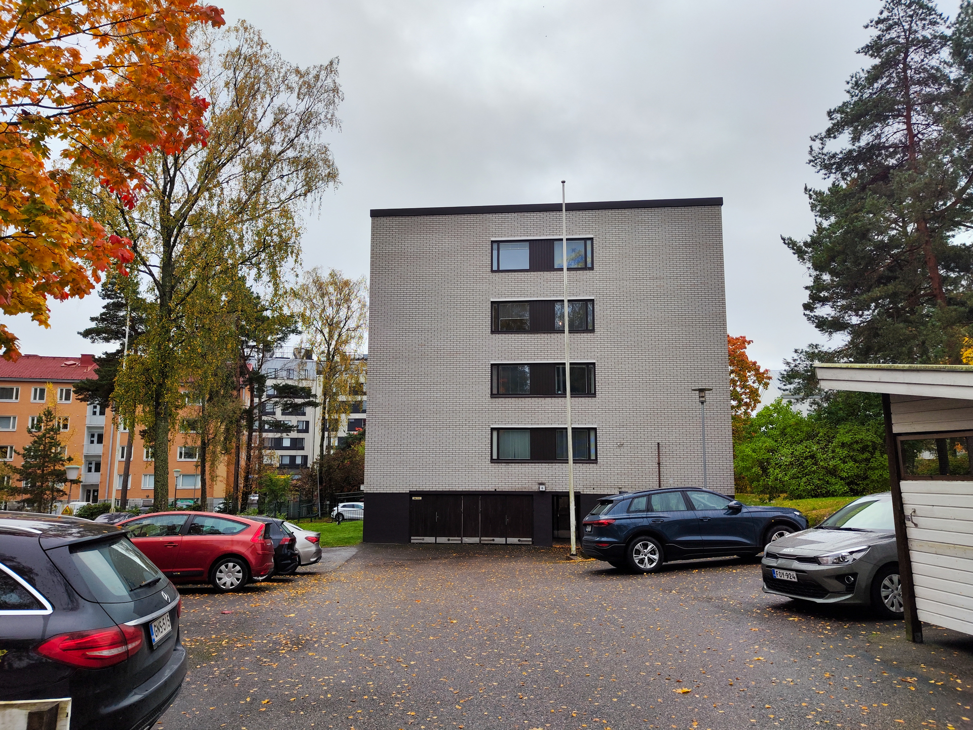 Lielahdentie 6, Lauttasaari, Helsinki