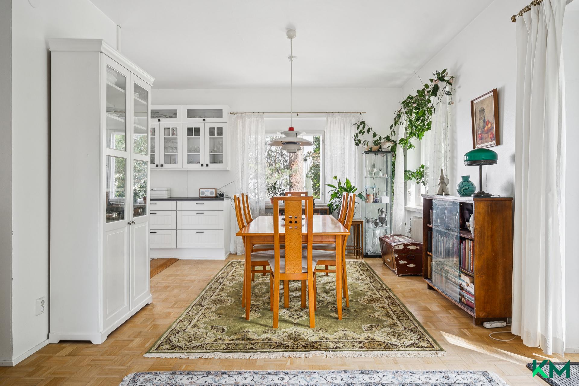 Dosentintie 2, Munkkiniemi, Helsinki