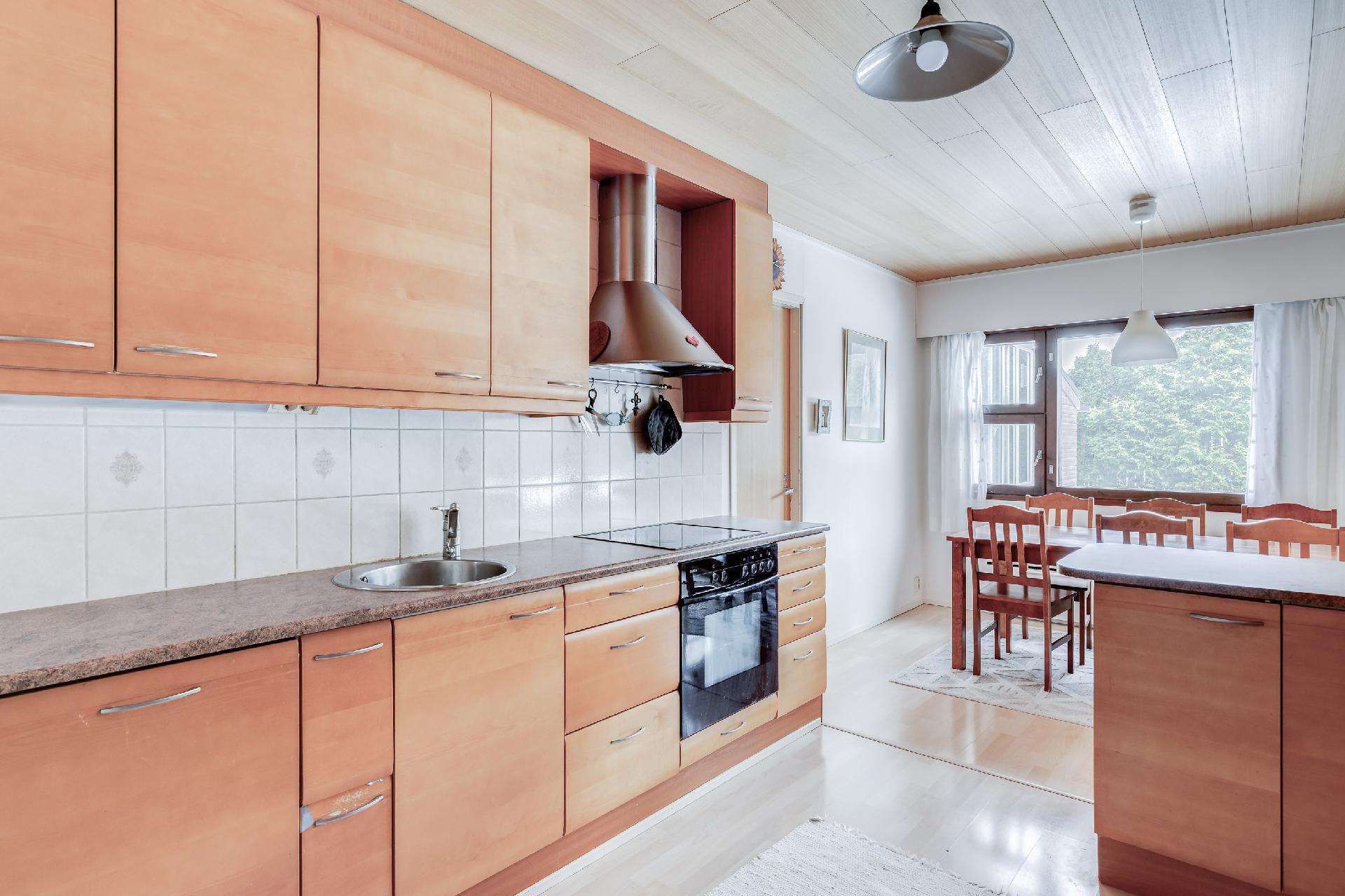 Kytöniityntie 51, Paloheinä, Helsinki