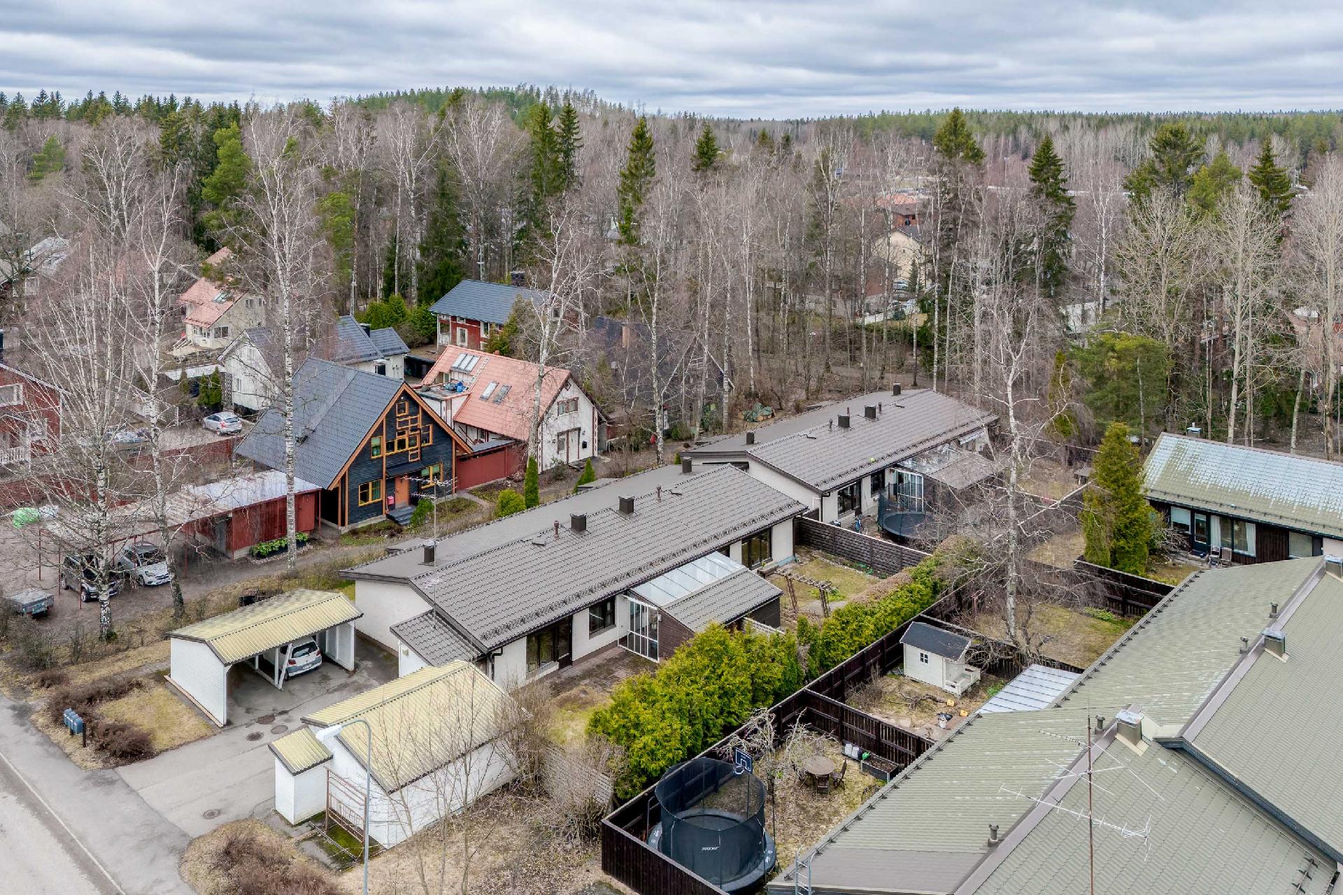 Kytöniityntie 51, Paloheinä, Helsinki