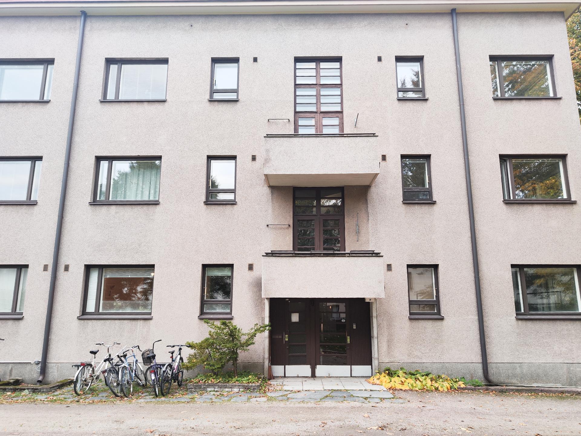 Lastenlinnantie 1, Taka-Töölö, Helsinki