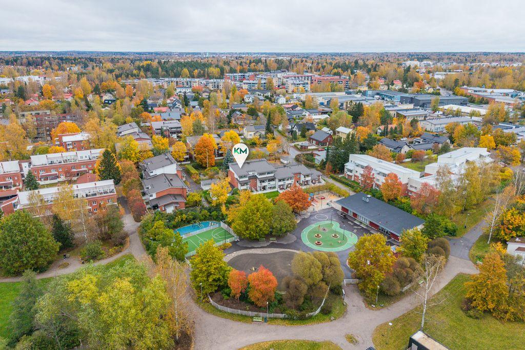 Hietaniitynpolku 2, Malmi, Helsinki