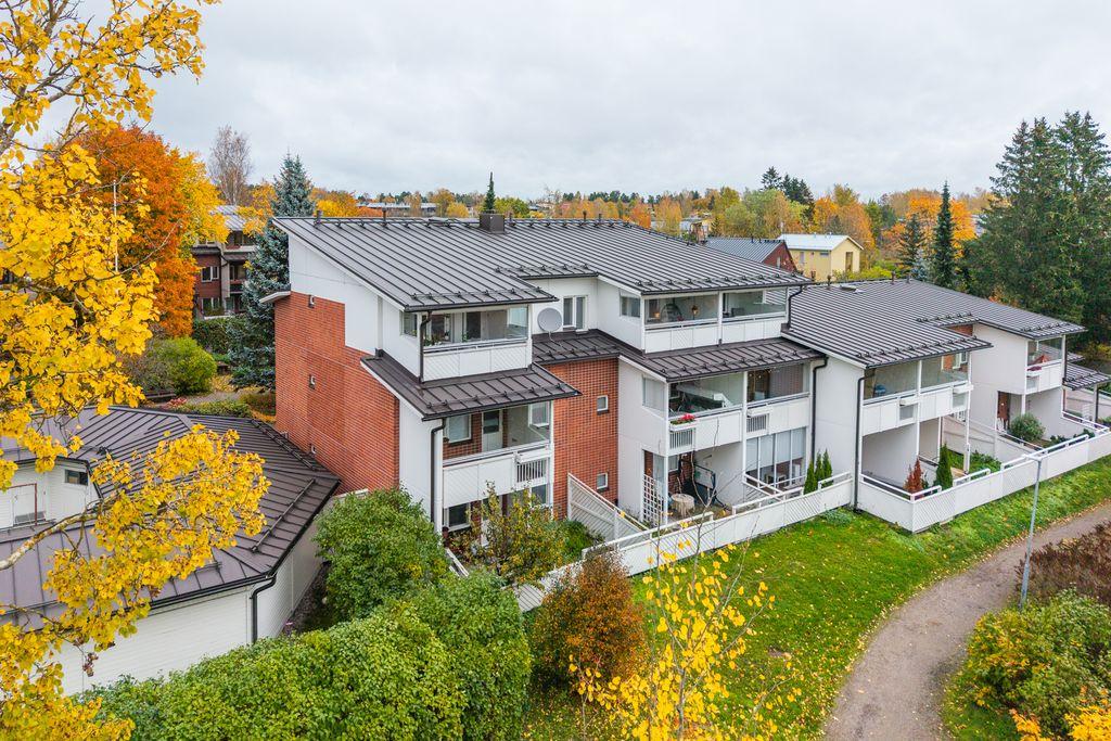 Hietaniitynpolku 2, Malmi, Helsinki