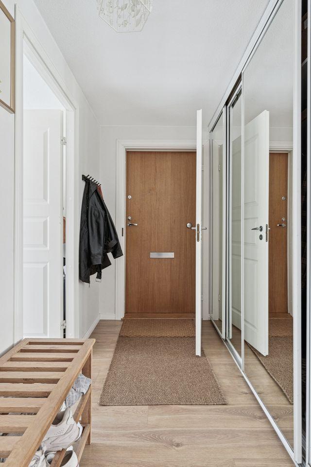 Hietaniitynpolku 2, Malmi, Helsinki