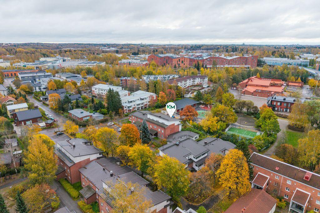 Hietaniitynpolku 2, Malmi, Helsinki