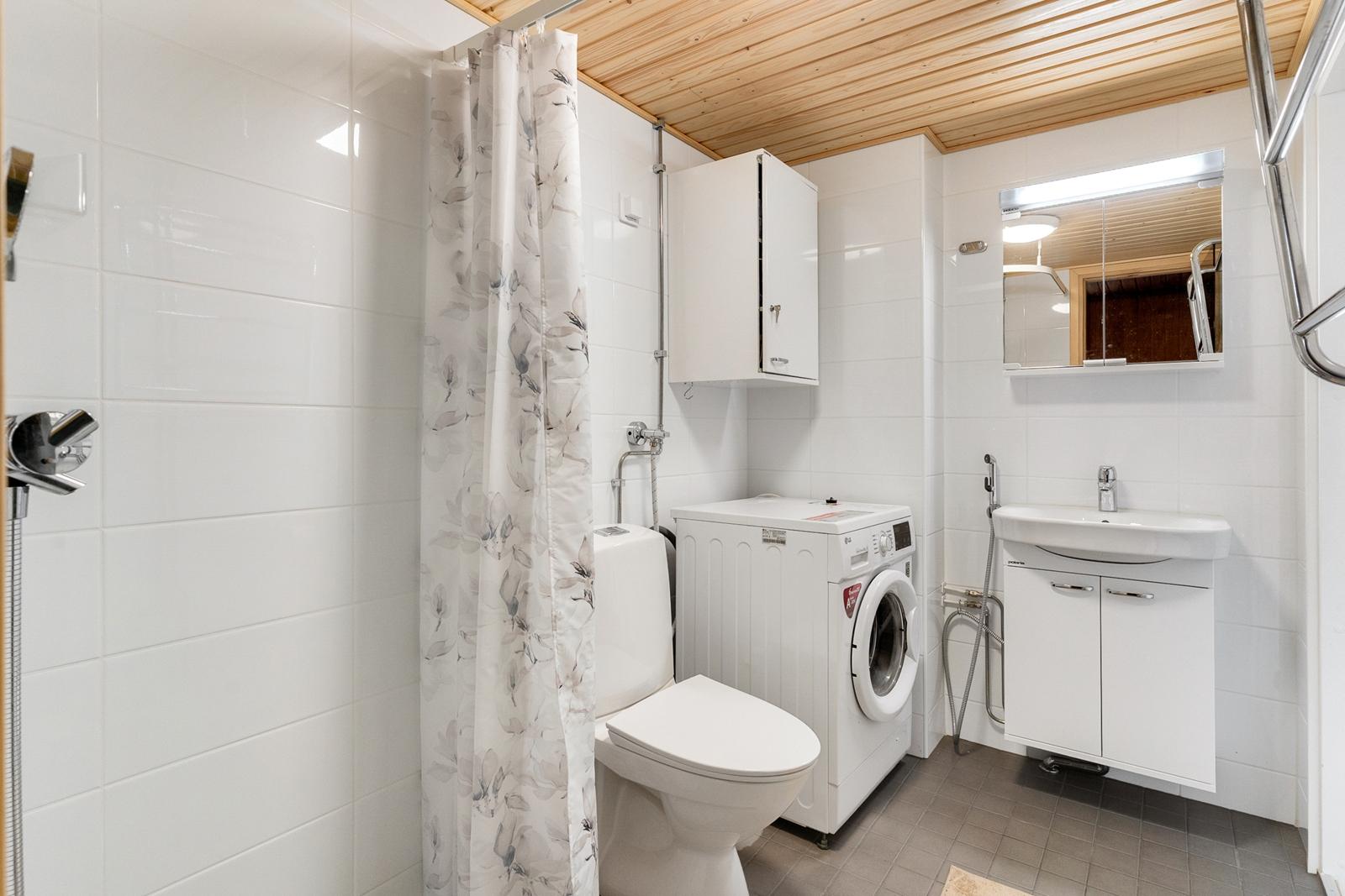 Kuhankeittäjäntie 26, Tapaninvainio, Helsinki