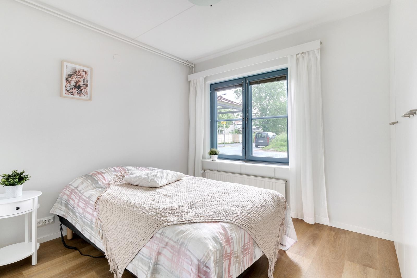 Kuhankeittäjäntie 26, Tapaninvainio, Helsinki