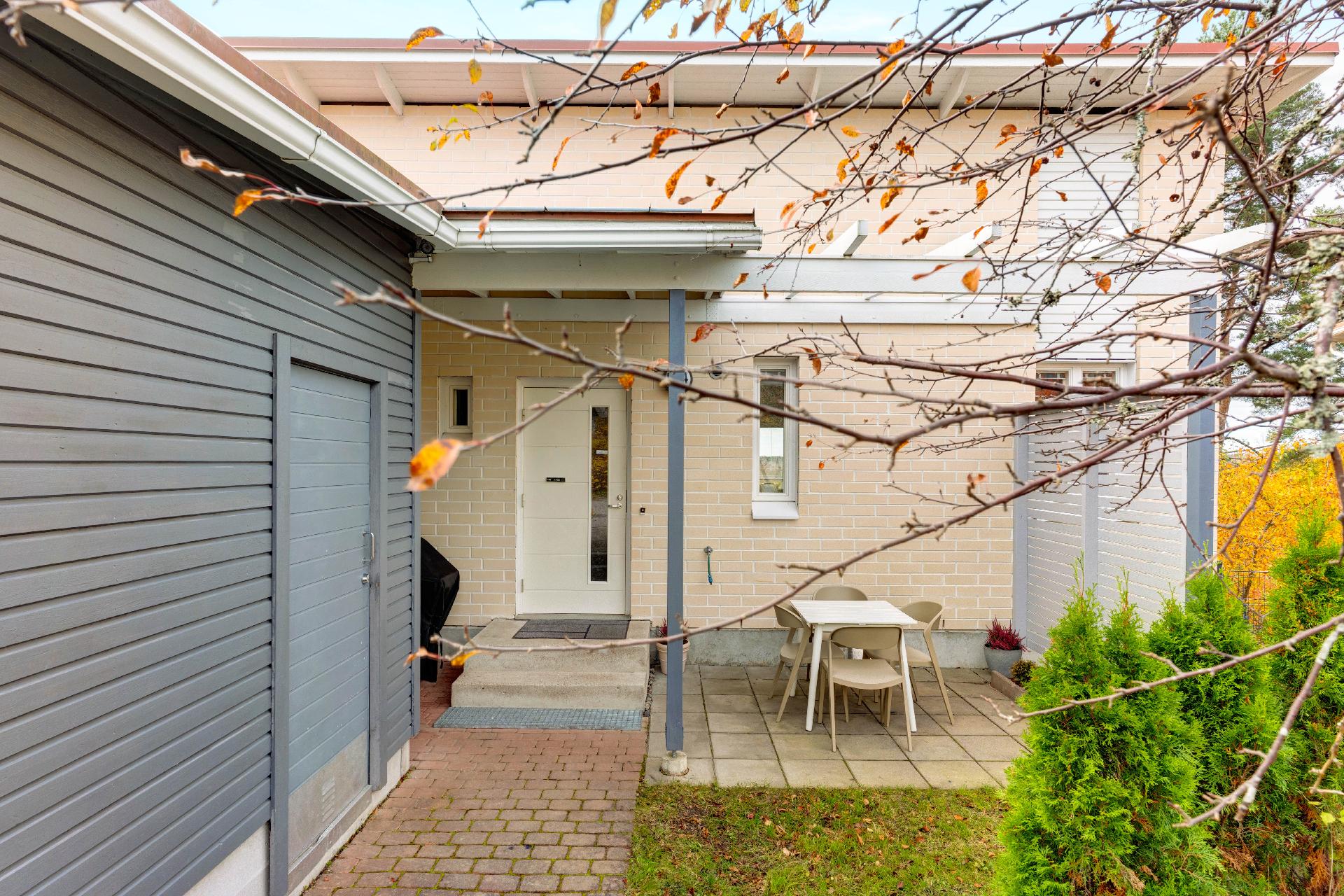 Neidonkaari 33, Neidonkallio, Kirkkonummi