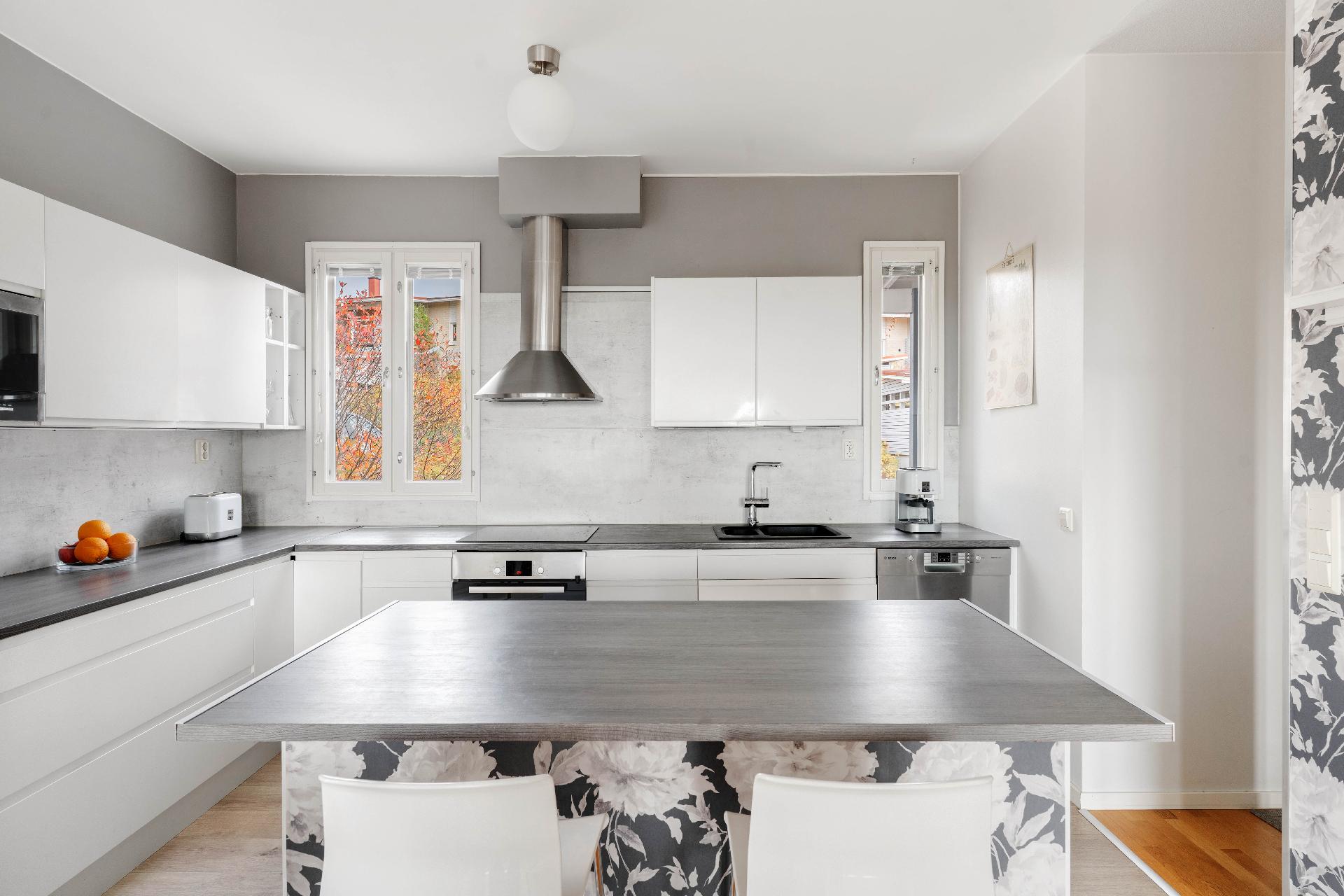 Neidonkaari 33, Neidonkallio, Kirkkonummi