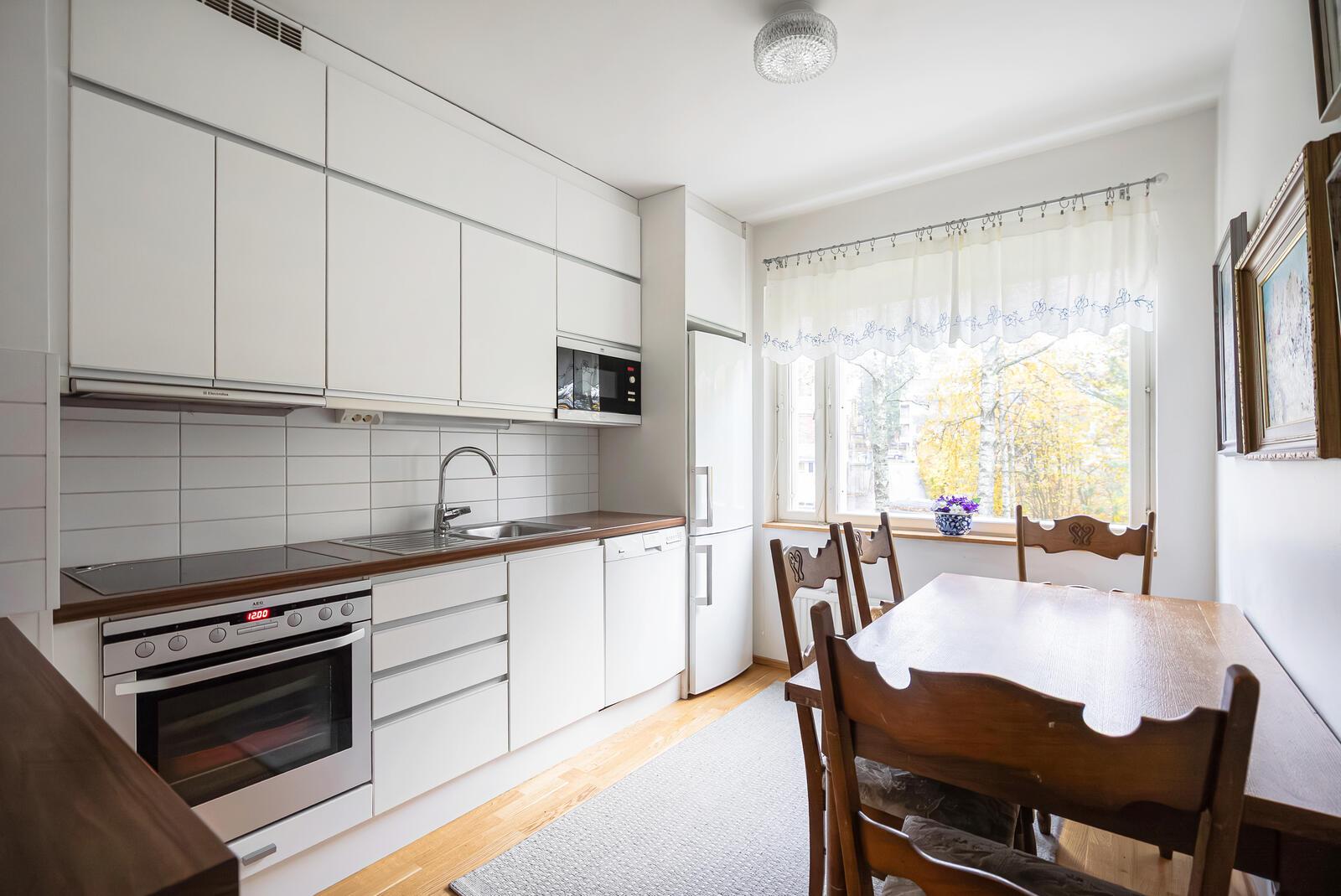 Hyvinkäänkatu 8-10, Viertola, Hyvinkää