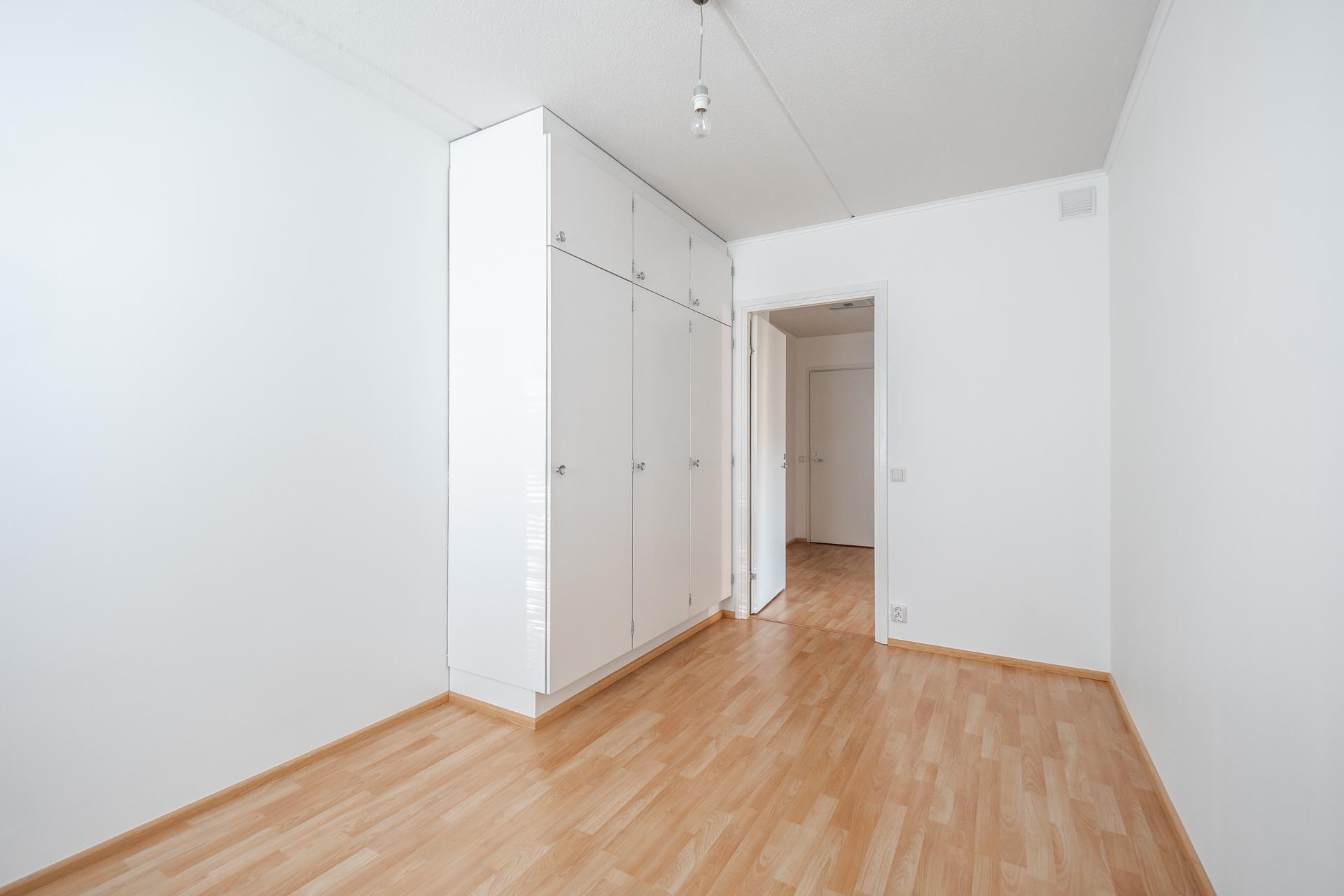 Purjehtijantie 6, Koskela, Oulu